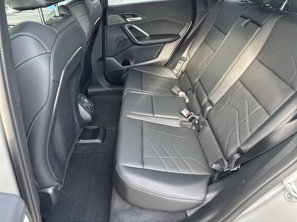 BMW X1 xDrive 30e M Sportpaket AHK Pano ACC HUD Harm foto 11