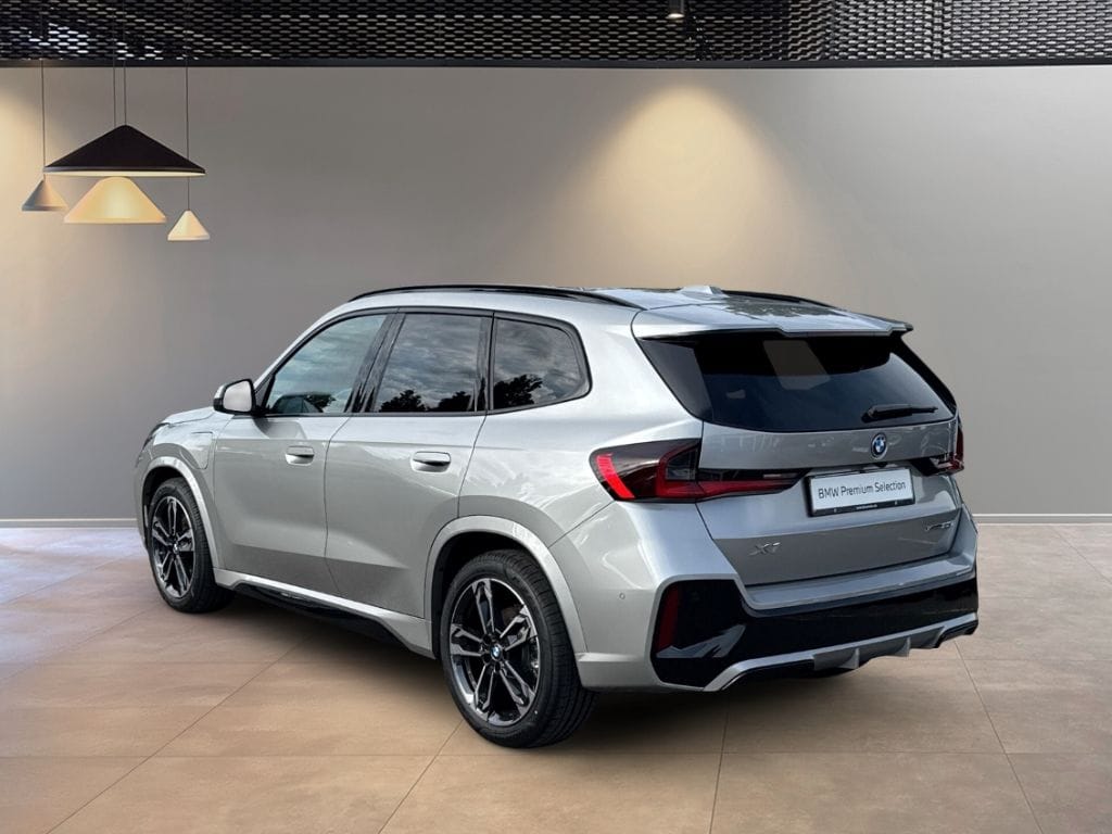 BMW X1 xDrive 30e M Sportpaket AHK Pano ACC HUD Harm foto 5