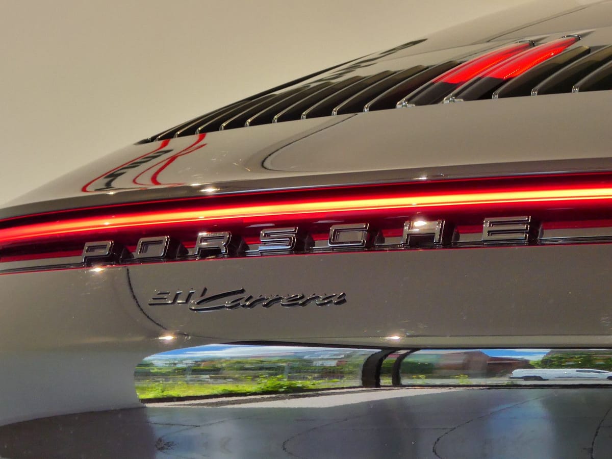 Porsche 992 Carrera Coupe Klappe LED/Panorama/ACC/Approv foto 14
