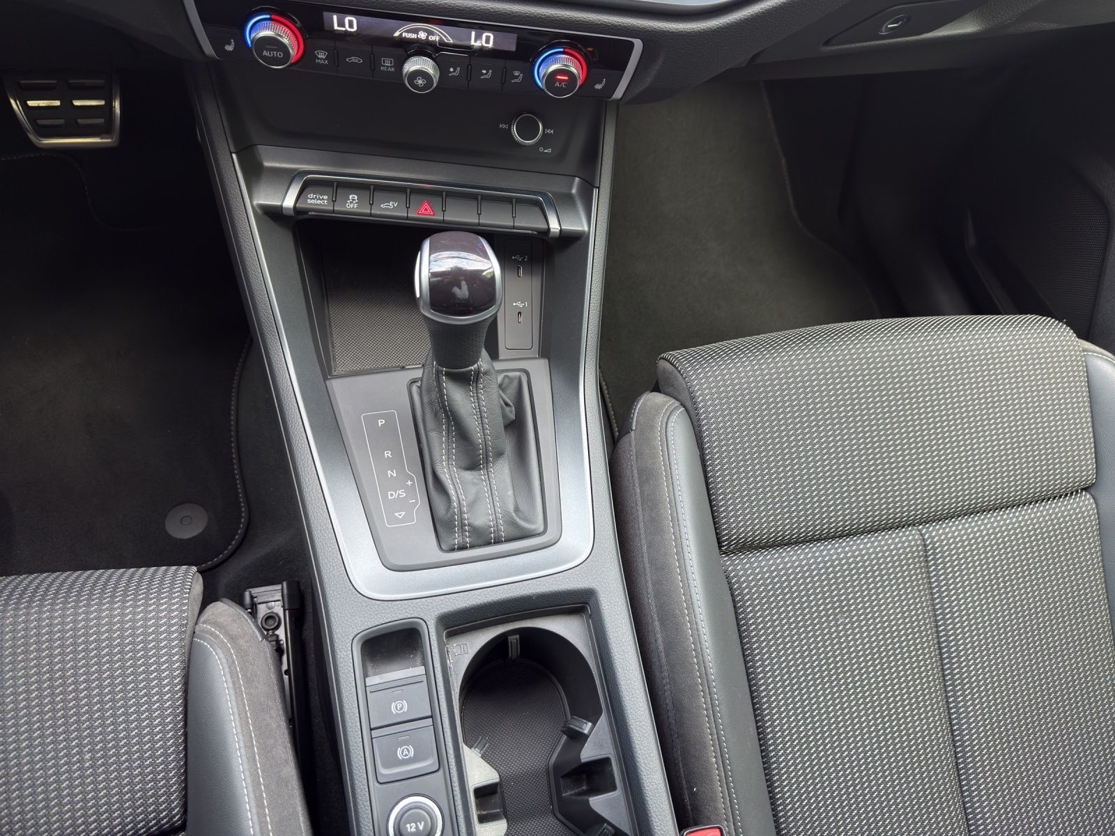 Audi Q3 Sportback 45 TFSIe 2x S LINE NAVI+ ACC eSITZE foto 12