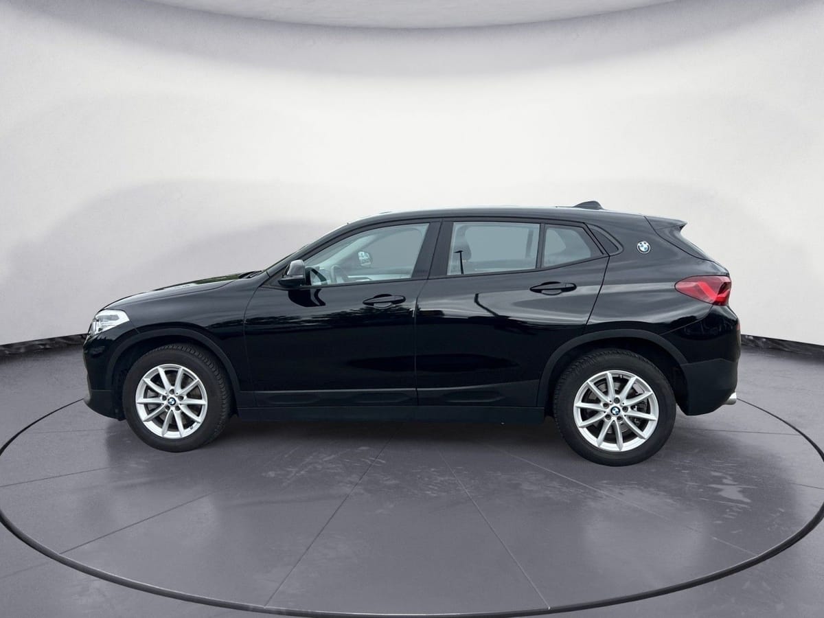 BMW X2 sDrive20i Advantage Steptronic DCT Navi AHK R foto 3
