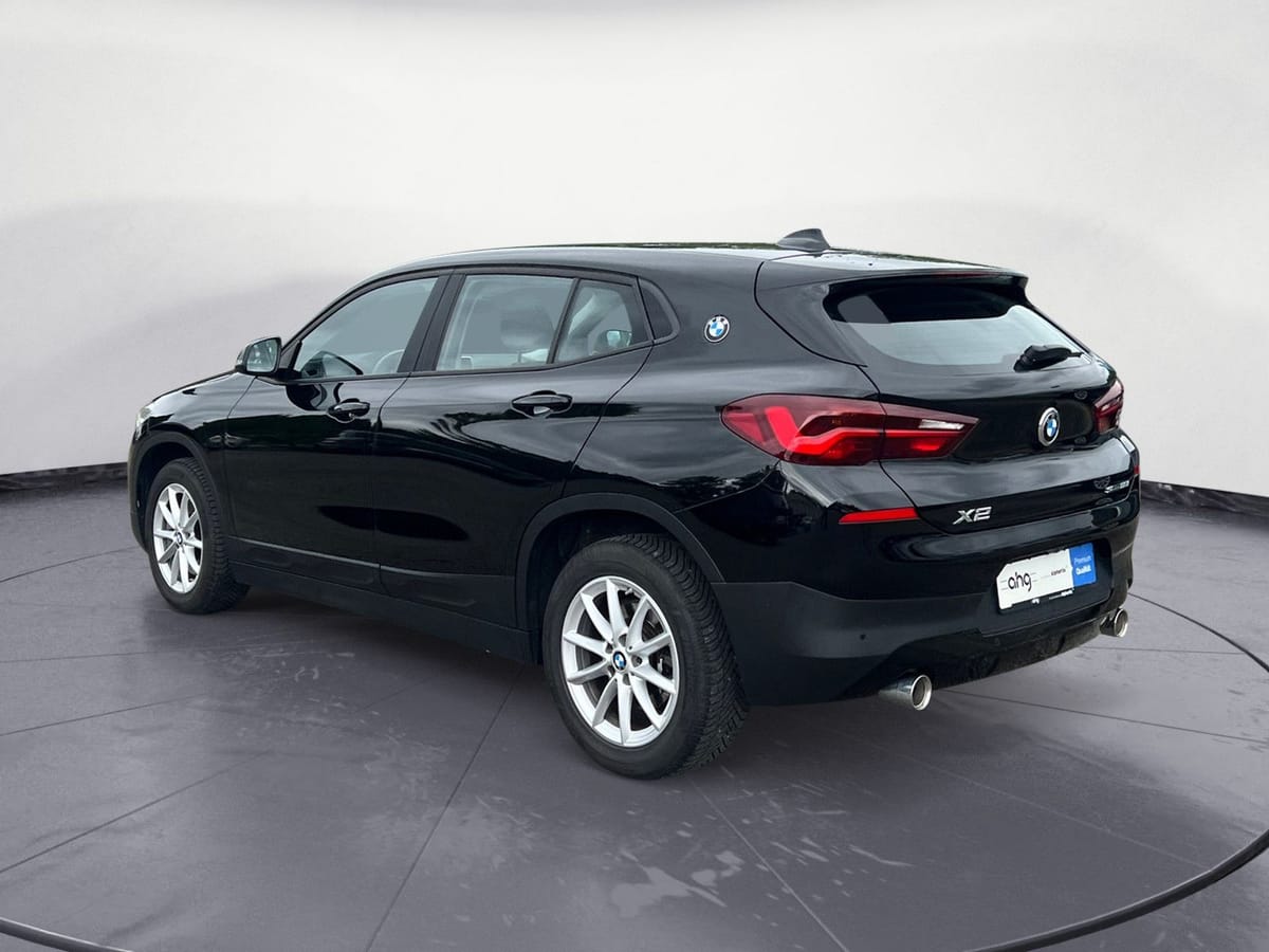BMW X2 sDrive20i Advantage Steptronic DCT Navi AHK R foto 4