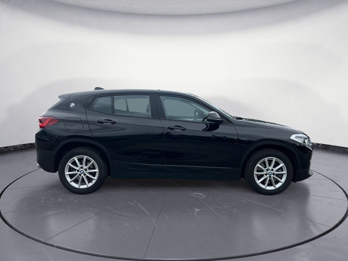 BMW X2 sDrive20i Advantage Steptronic DCT Navi AHK R foto 6