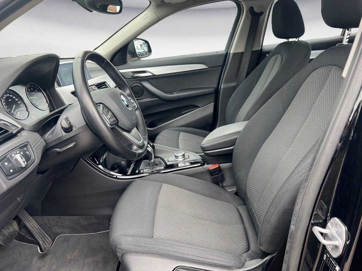 BMW X2 sDrive20i Advantage Steptronic DCT Navi AHK R foto 8