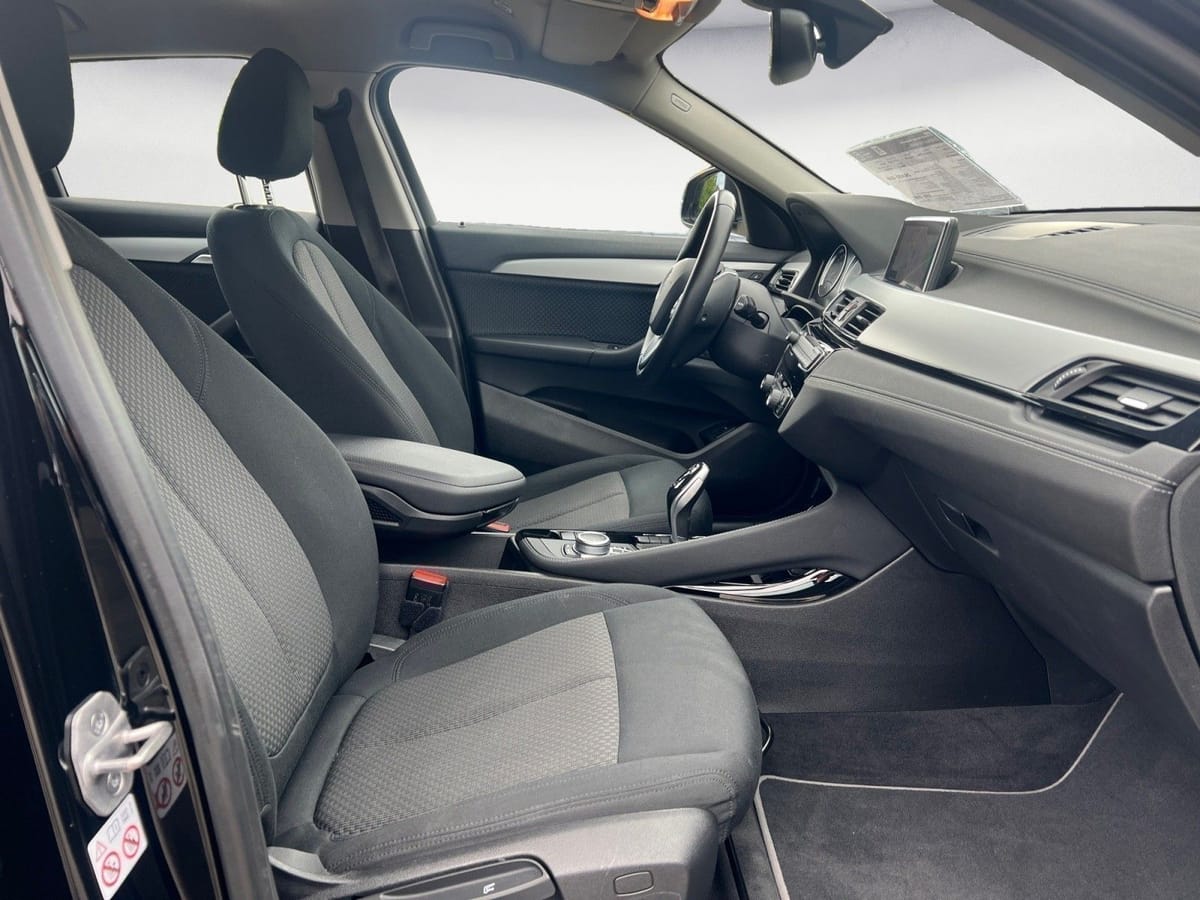 BMW X2 sDrive20i Advantage Steptronic DCT Navi AHK R foto 9