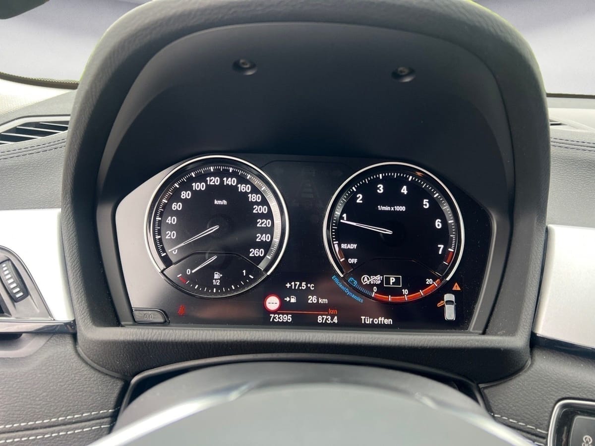 BMW X2 sDrive20i Advantage Steptronic DCT Navi AHK R foto 10