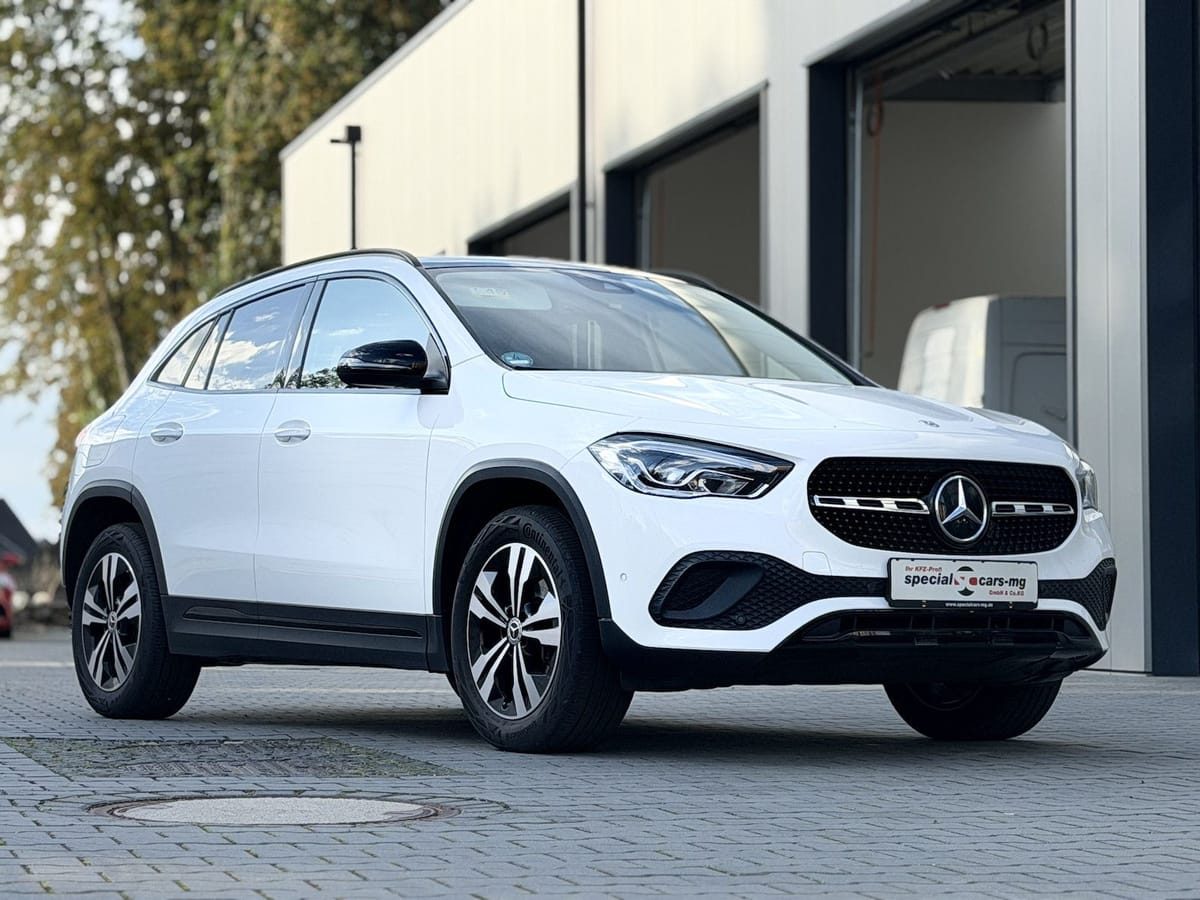 Mercedes-Benz GLA 250 e Hybrid Benzin Digit. Tacho PANO foto 2