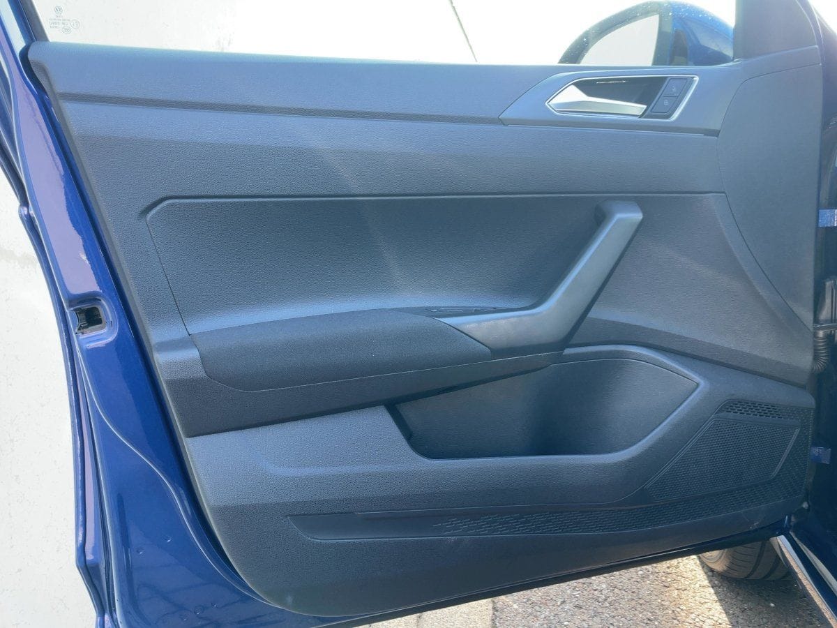 Volkswagen Taigo R-Line 1.5 TSI MATRIX+APP+PANO+ACC+LED+PDC foto 14