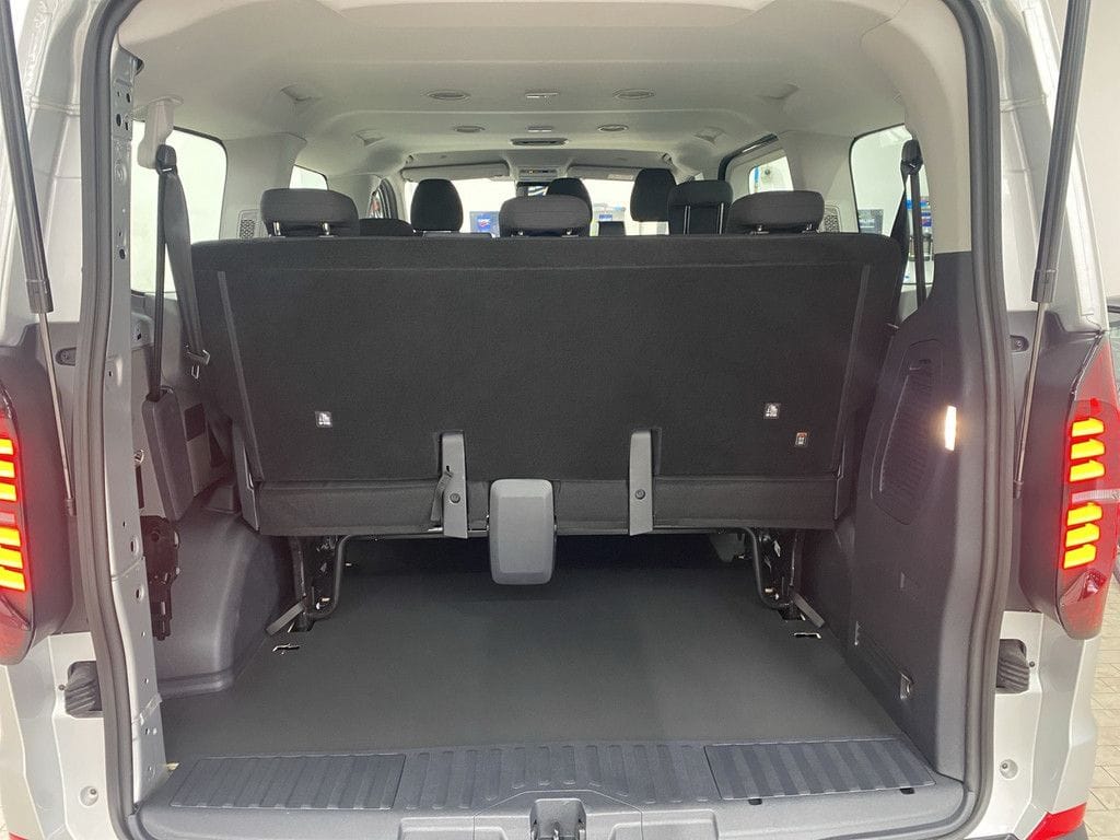 Volkswagen T7 Kombi 2.0 TDI Automatik kurzer Radstand 9-Sit foto 12