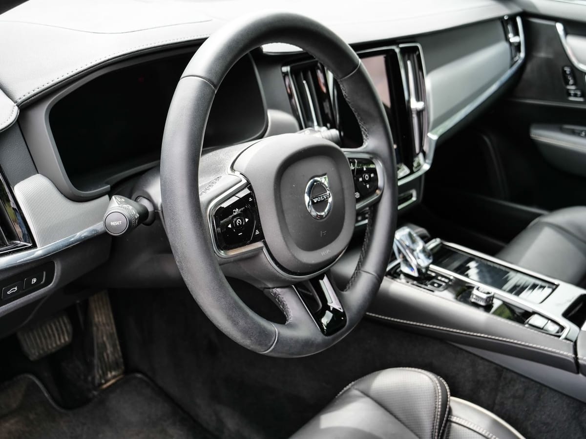 Volvo V90 Kombi Plus Bright Recharge Plug-In Hybrid AW foto 5