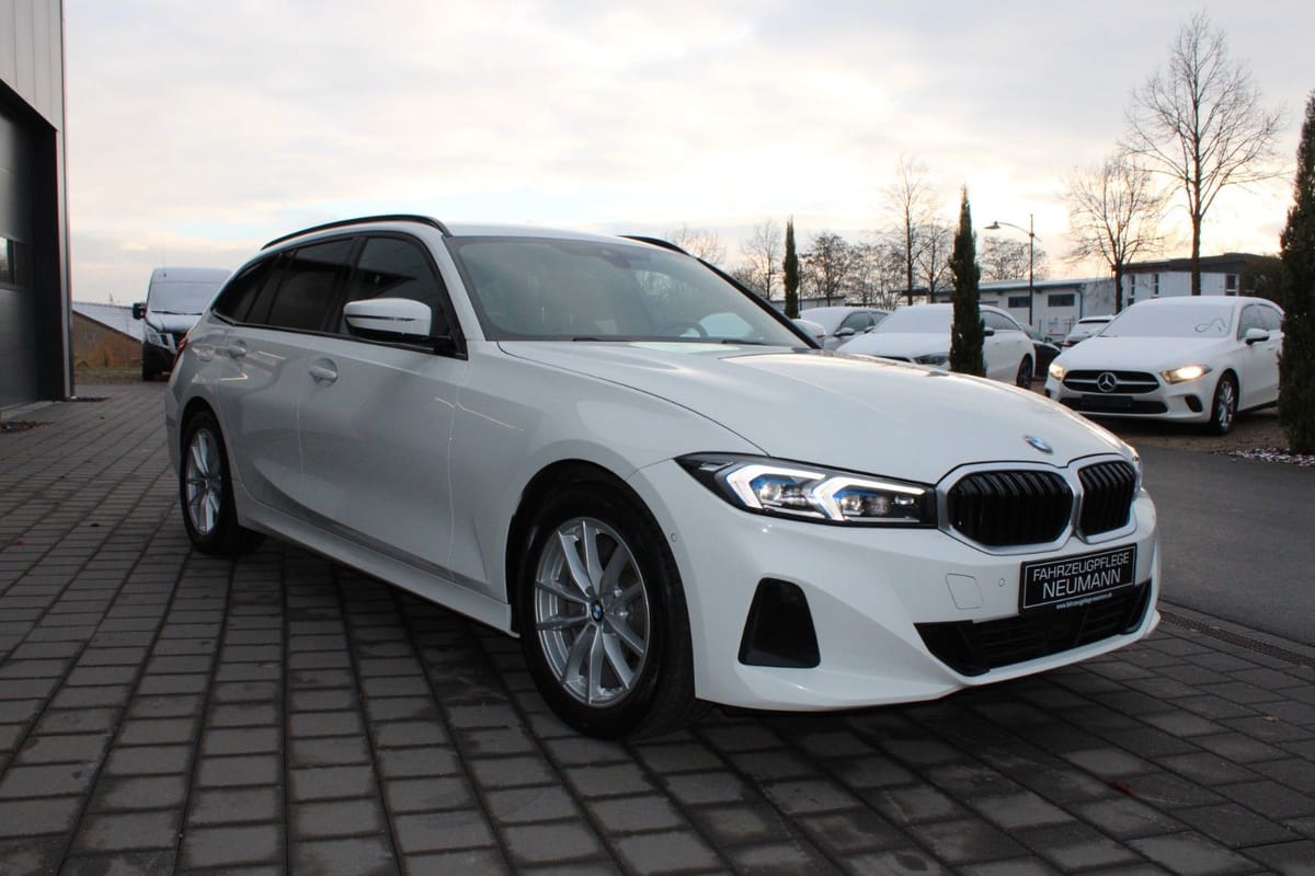 BMW 318 d Touring SHZ NAVI PDC LED AHK LEDER foto 2