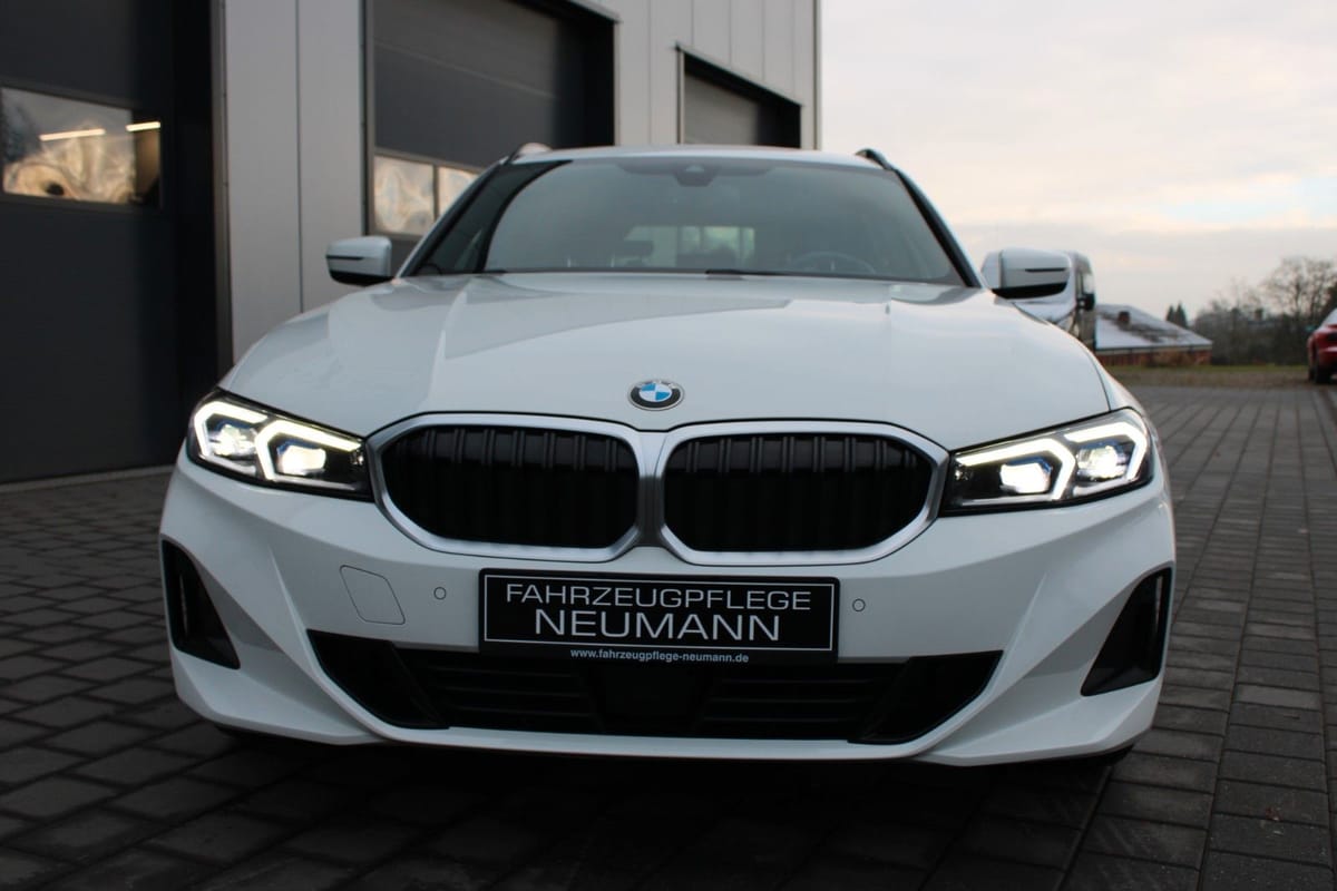BMW 318 d Touring SHZ NAVI PDC LED AHK LEDER foto 5