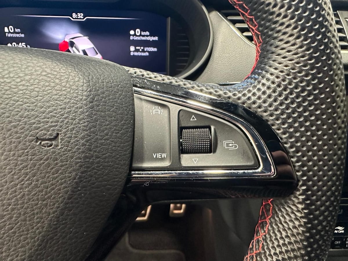 Skoda Octavia 2.0 TSI DSG RS LED virt.Cock. Navi foto 14