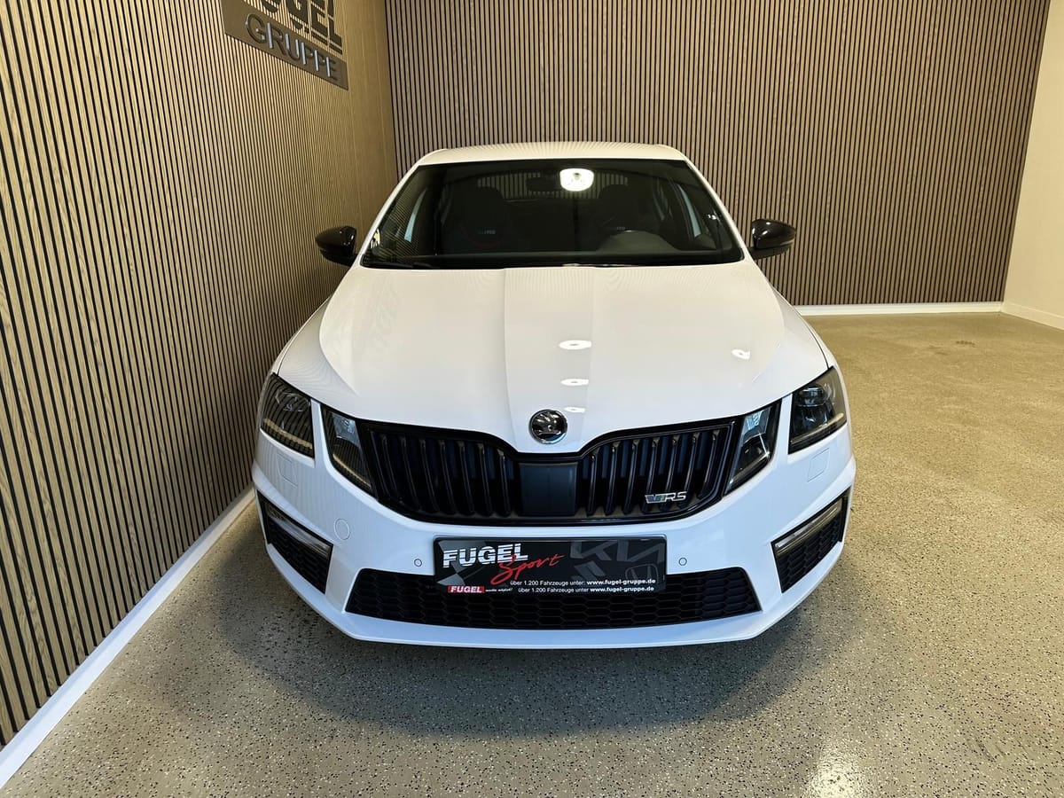 Skoda Octavia 2.0 TSI DSG RS LED virt.Cock. Navi foto 24