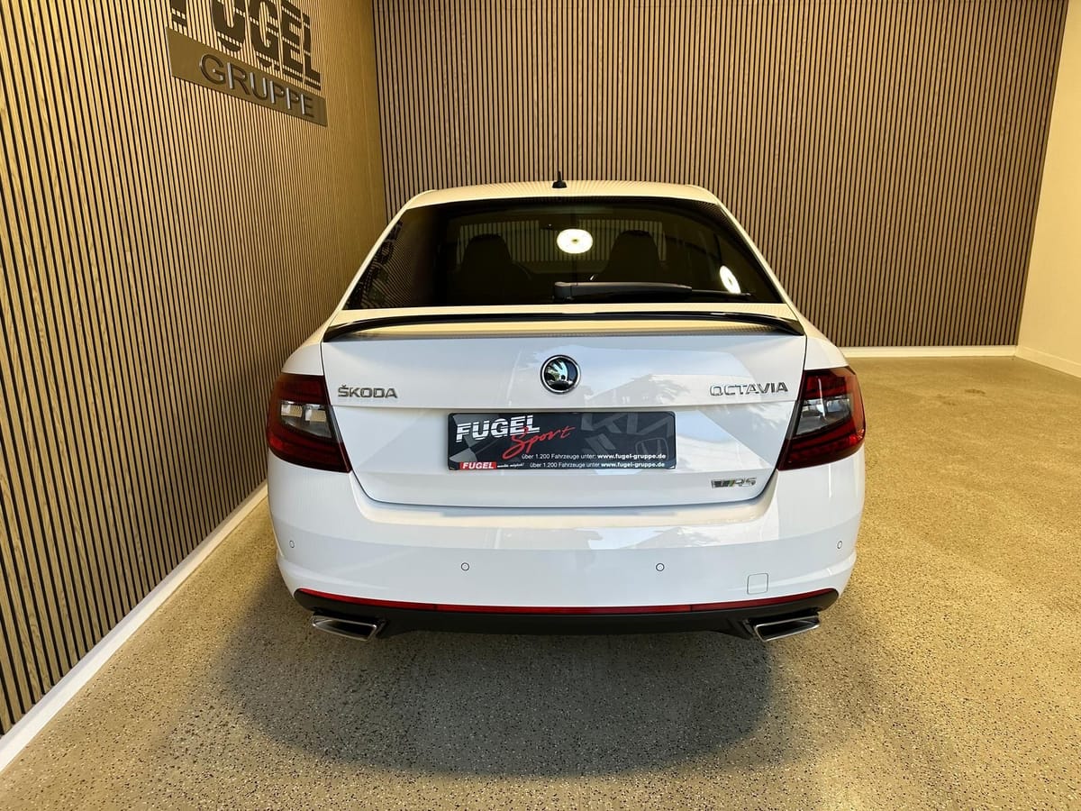 Skoda Octavia 2.0 TSI DSG RS LED virt.Cock. Navi foto 25