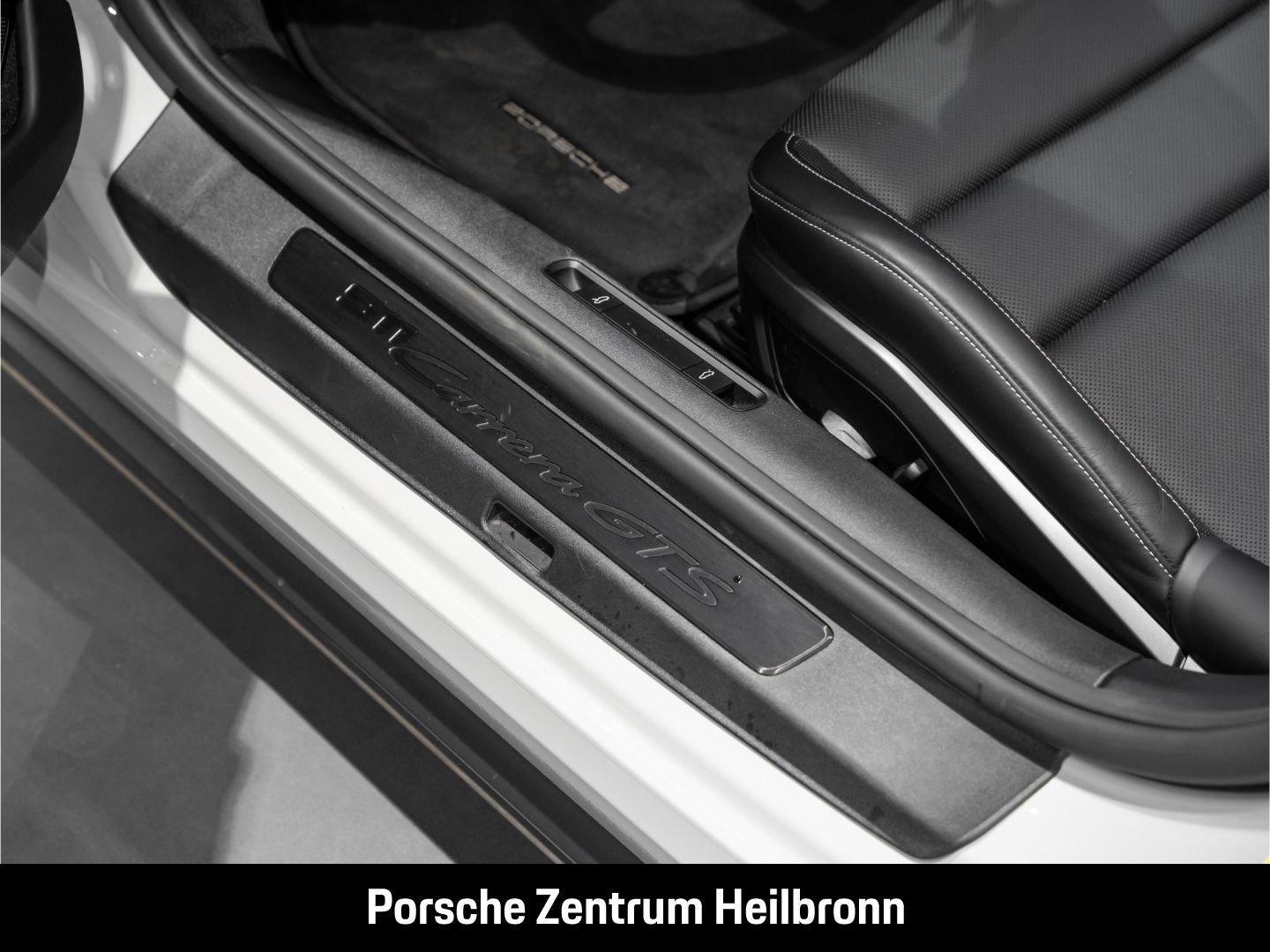Porsche 992 911 Carrera GTS Cabriolet Surround-View LED foto 17