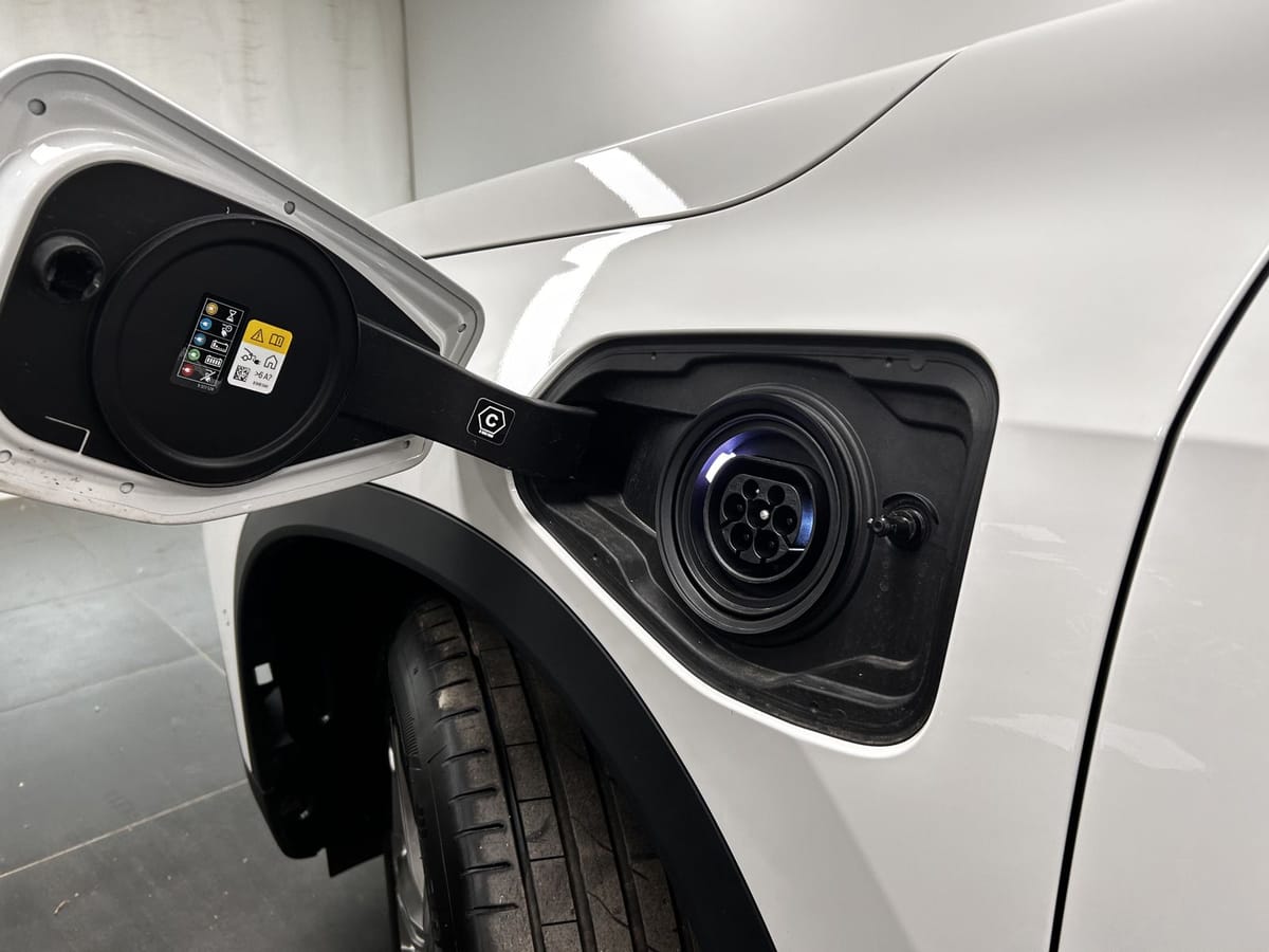 BMW X1 xDrive25e Head-Up Da. Prof LED Komfortzg. Shz foto 11