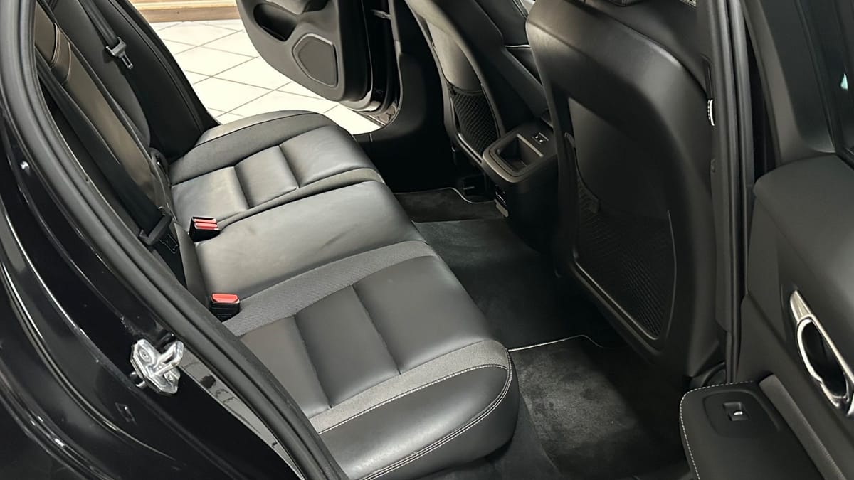 Volvo V60 Kombi R Design TÜV&AU neu& foto 15