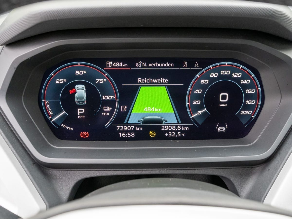 Audi Q4 advanced 40 e-tron MATRIX Navi RFK ACC Wäpu foto 15