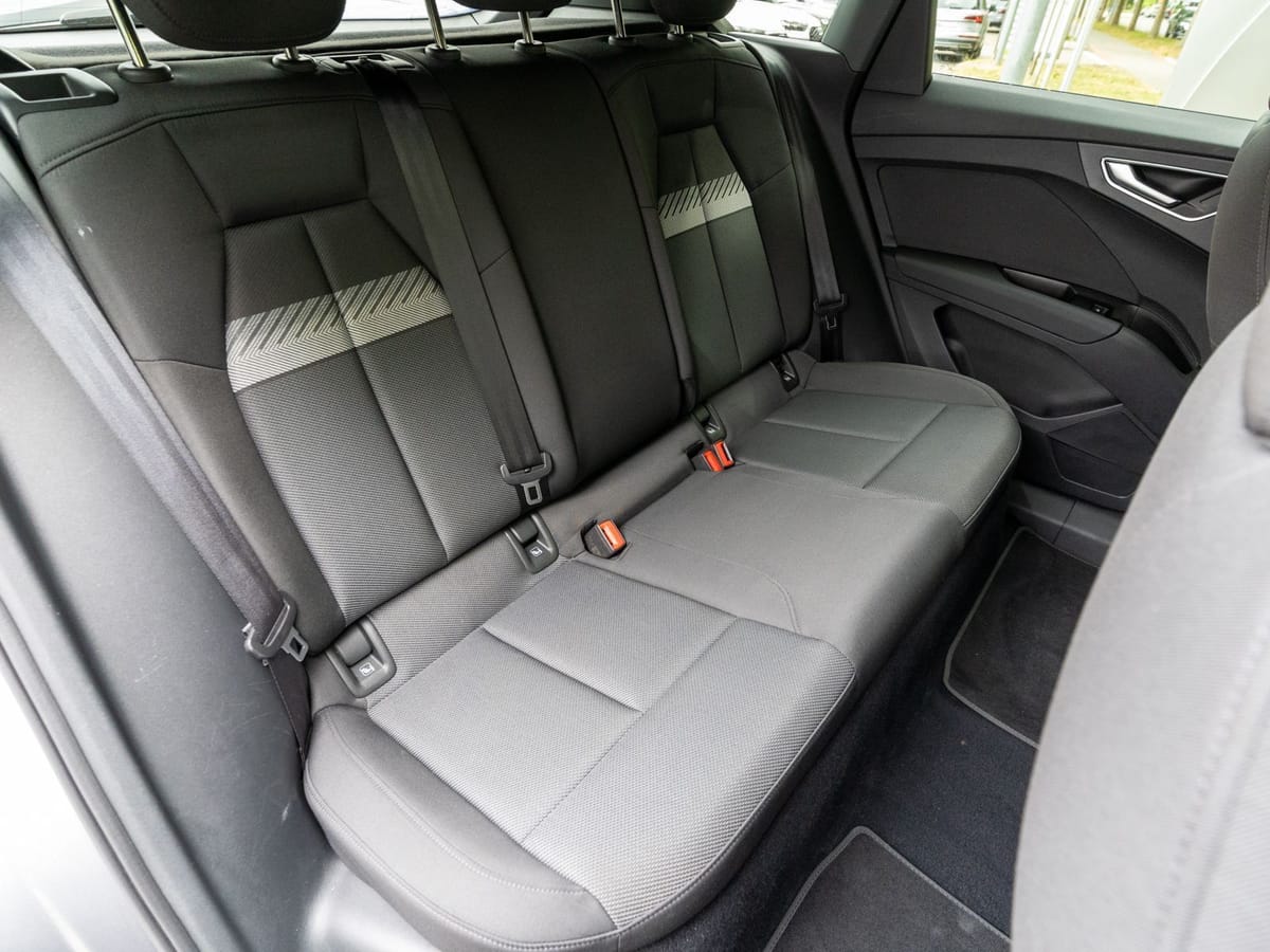Audi Q4 advanced 40 e-tron MATRIX Navi RFK ACC Wäpu foto 8