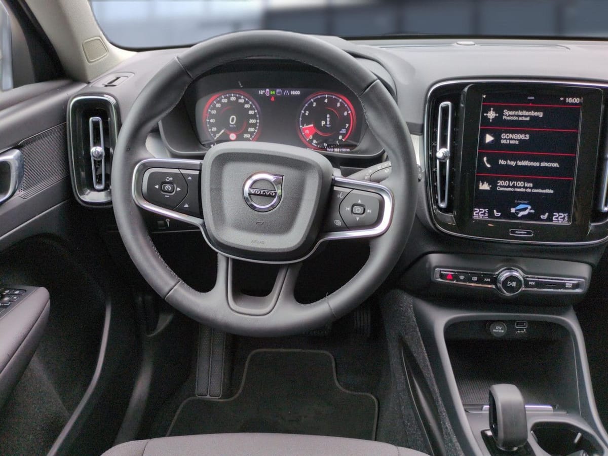 Volvo XC40 T3 Momentum Pro 2WD Automatik Bluetooth LED foto 20