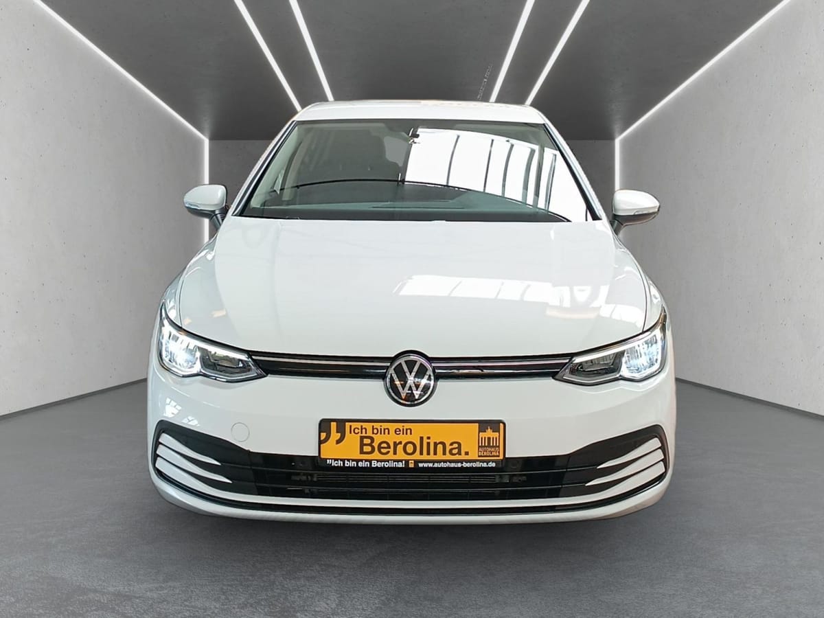 Volkswagen Golf VIII 1.0 eTSI Life DSG ACC R-CAM NAV SHZ foto 4