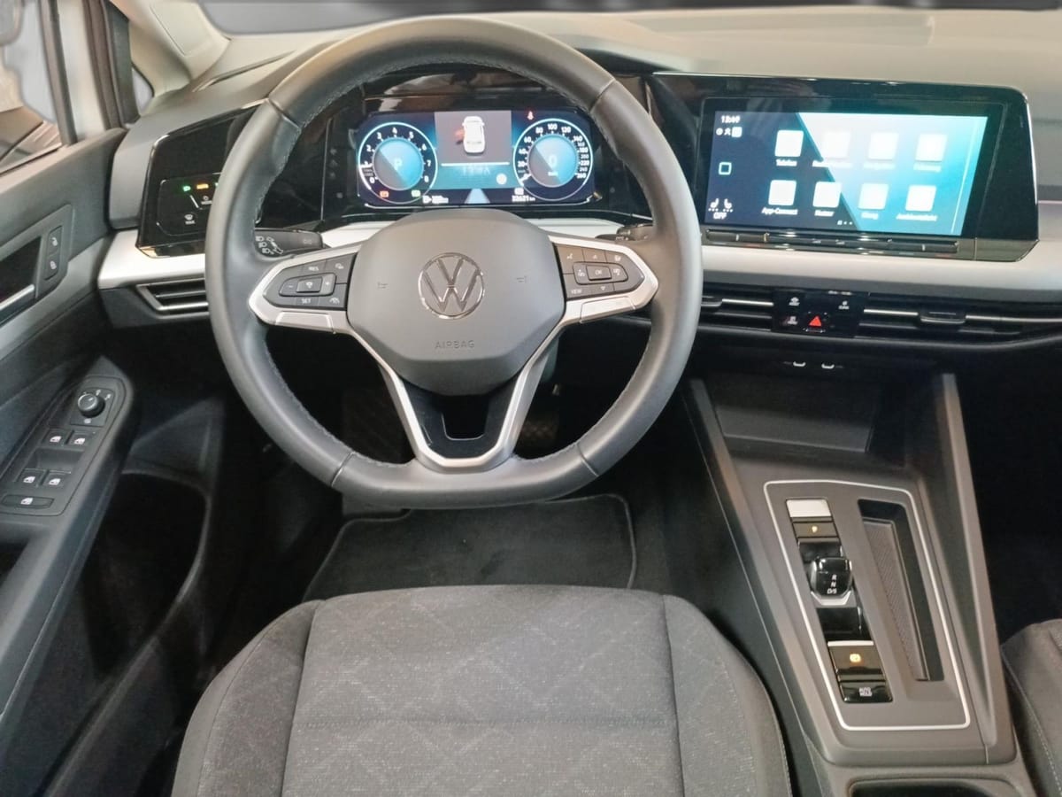 Volkswagen Golf VIII 1.0 eTSI Life DSG ACC R-CAM NAV SHZ foto 8