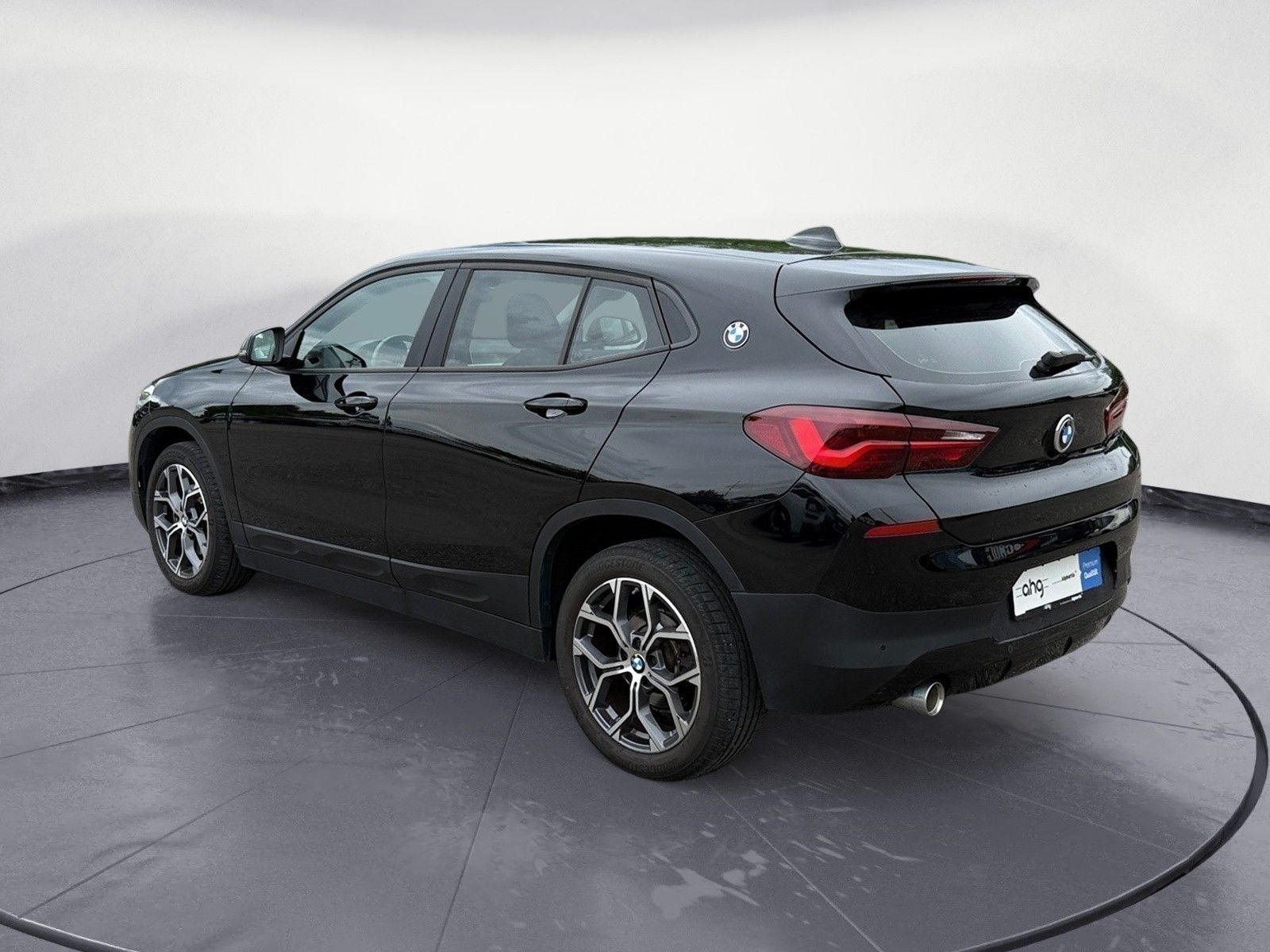 BMW X2 sDrive18i Advantage Klimaaut. PDC HIFI foto 4