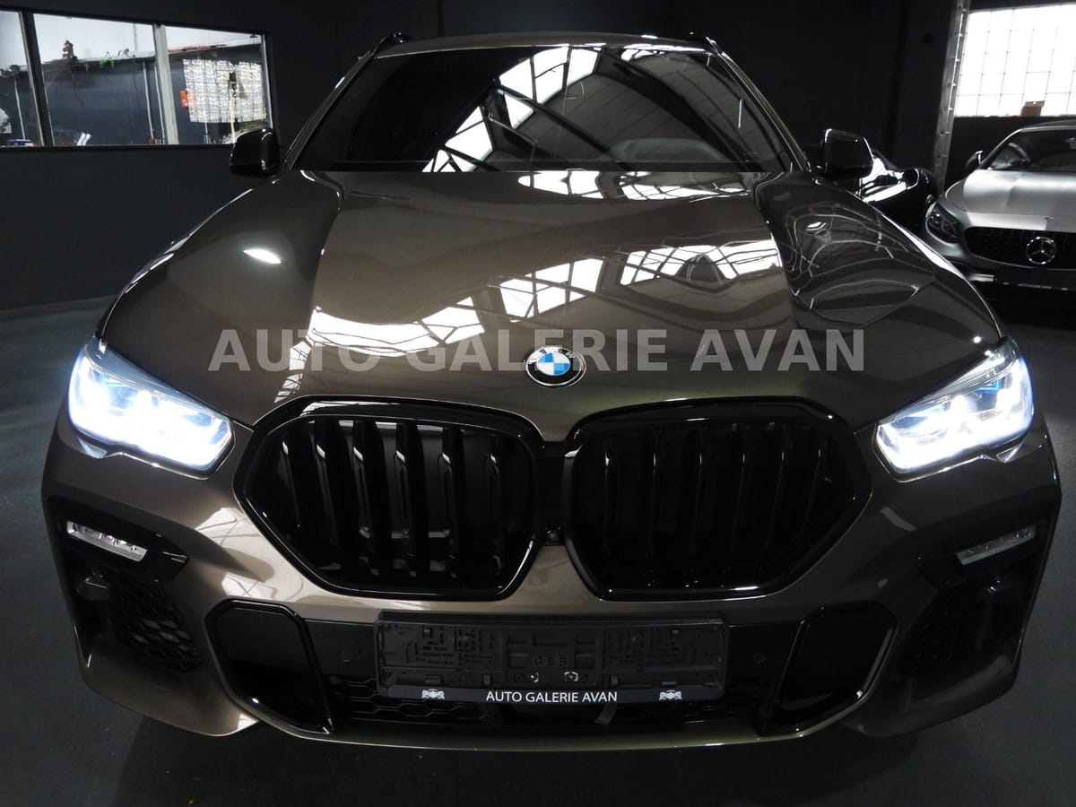 BMW X6 M50i foto 6