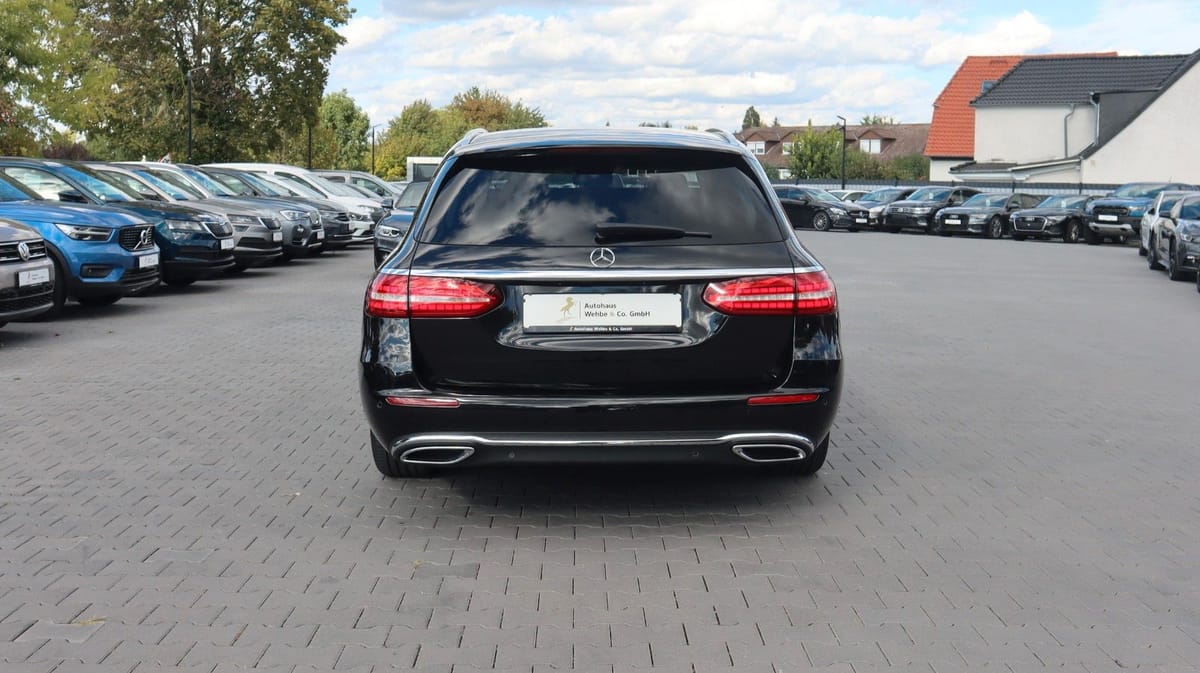 Mercedes-Benz E 200 Exclusive Widescreen CarPlay TotW 360° AHK foto 5