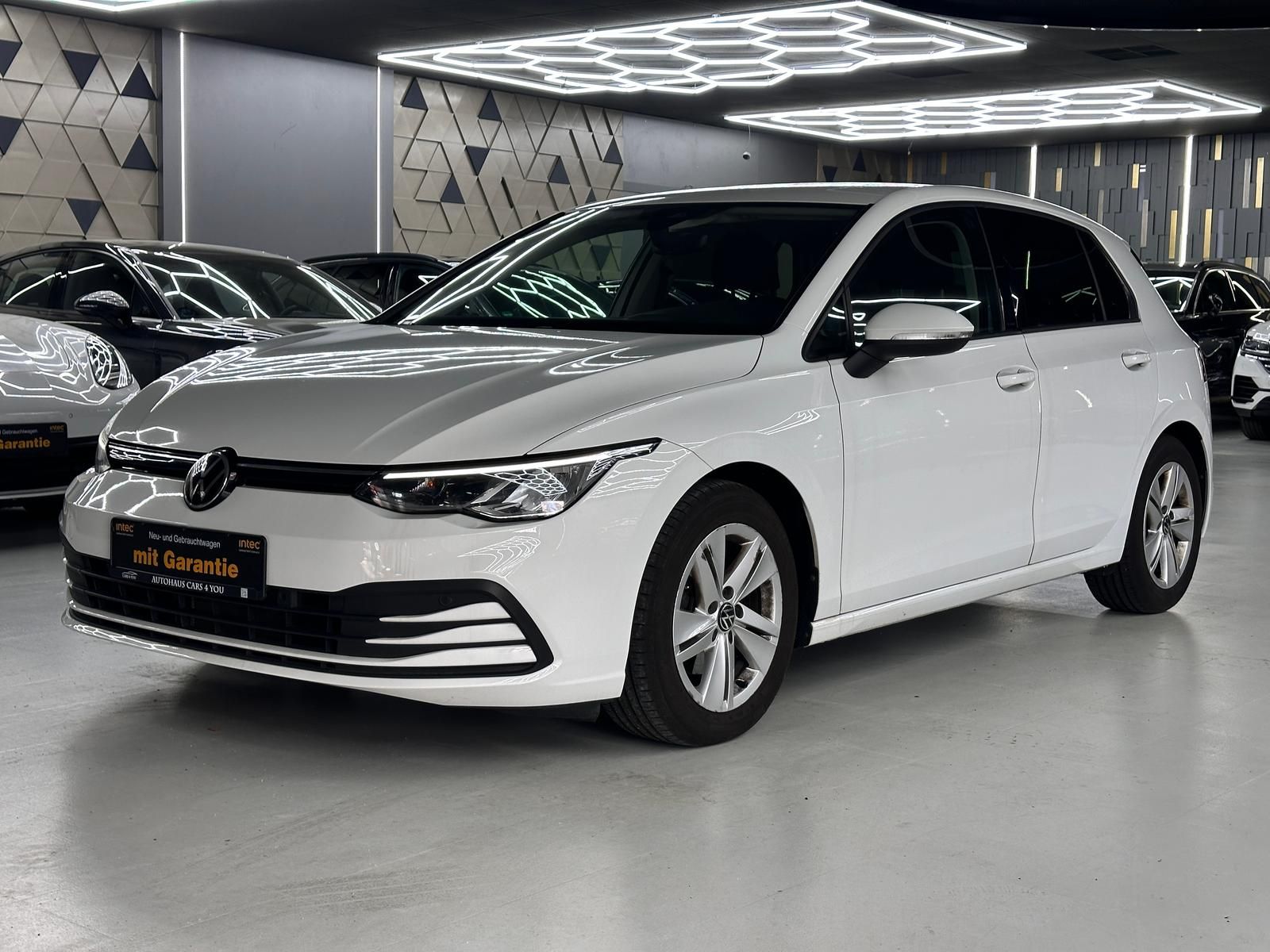 Volkswagen Golf Life 1.5 TSI ACT LANE/SHZ/CARPLAY/NAVI/LED