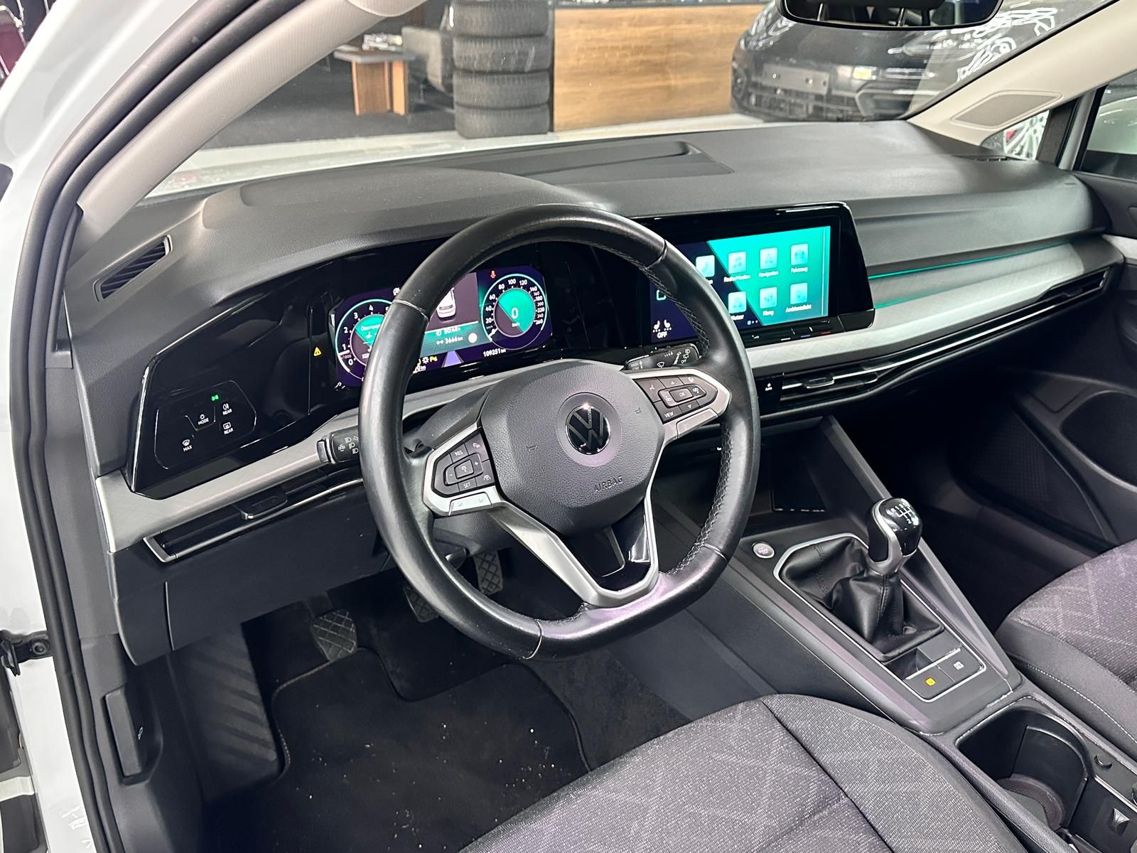 Volkswagen Golf Life 1.5 TSI ACT LANE/SHZ/CARPLAY/NAVI/LED foto 12
