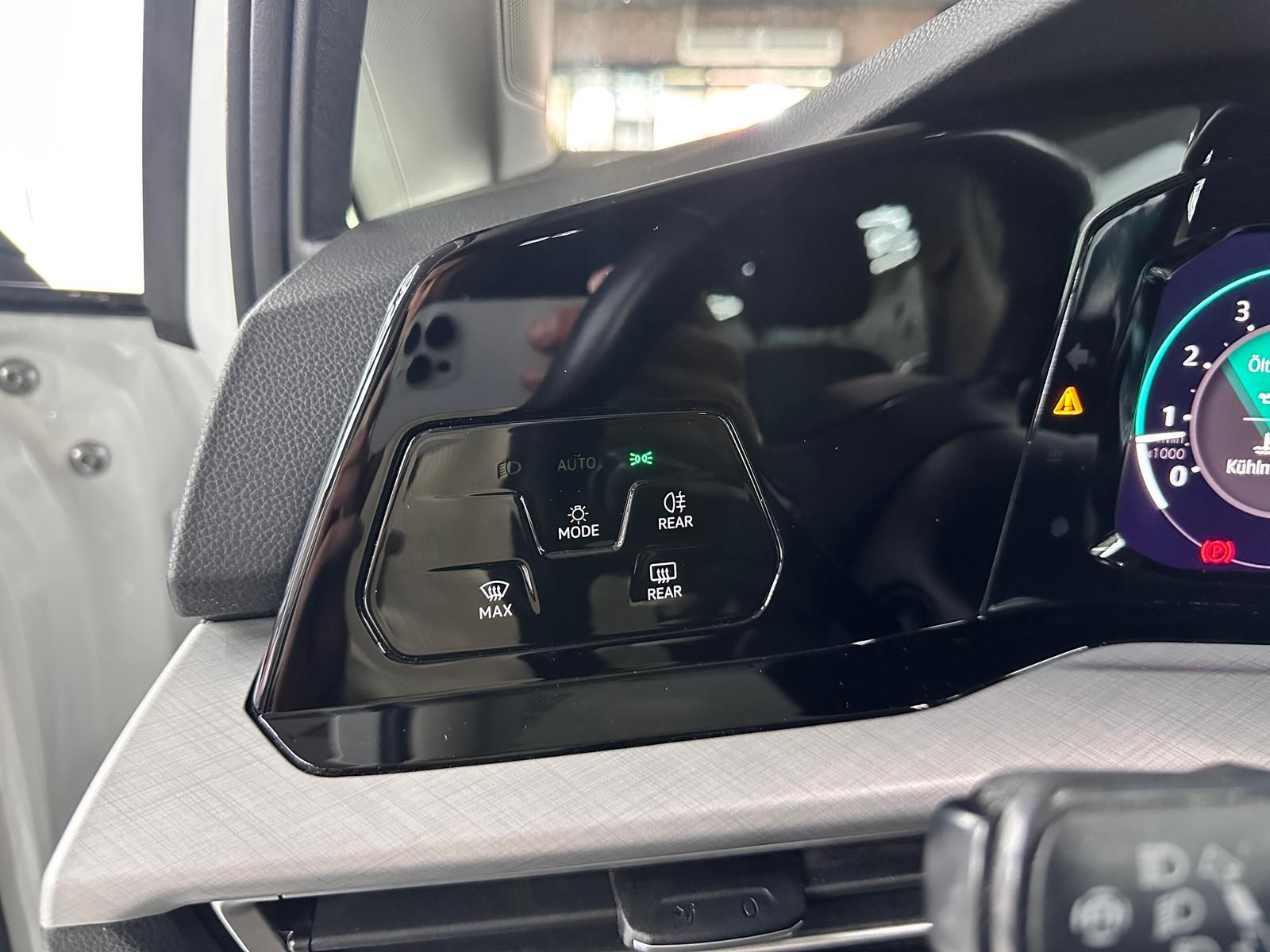 Volkswagen Golf Life 1.5 TSI ACT LANE/SHZ/CARPLAY/NAVI/LED foto 13
