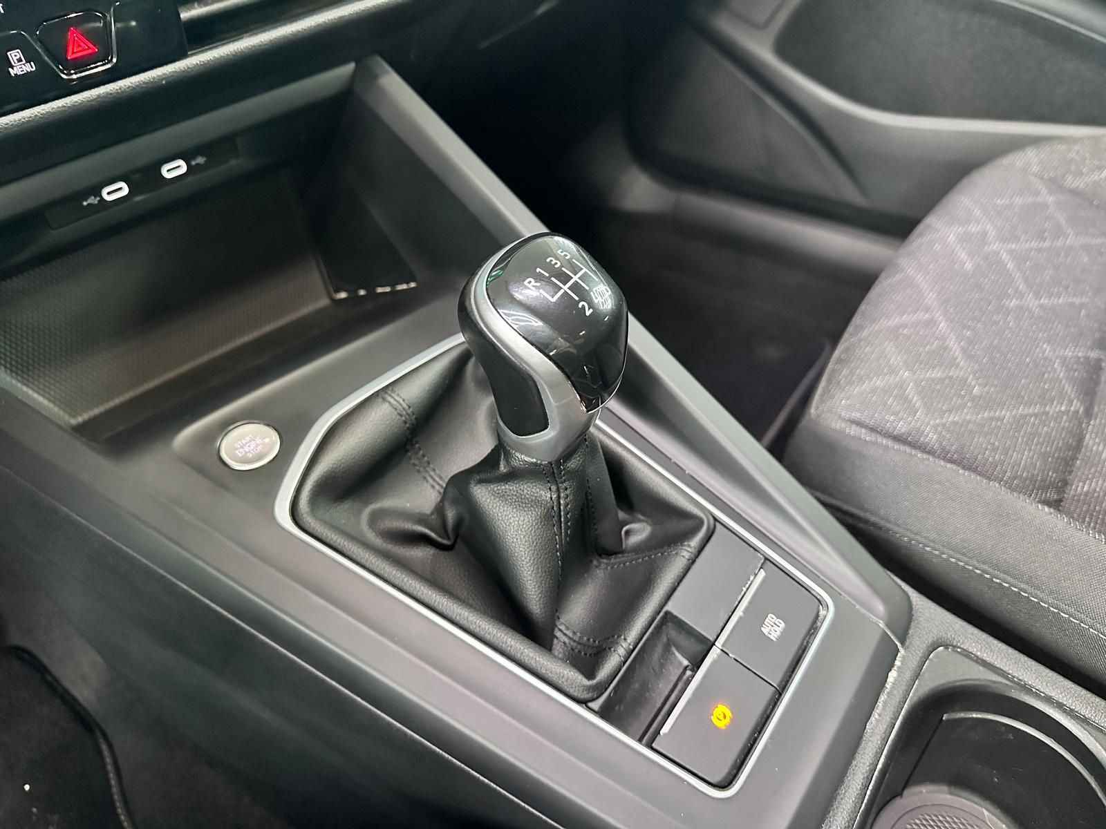 Volkswagen Golf Life 1.5 TSI ACT LANE/SHZ/CARPLAY/NAVI/LED foto 17