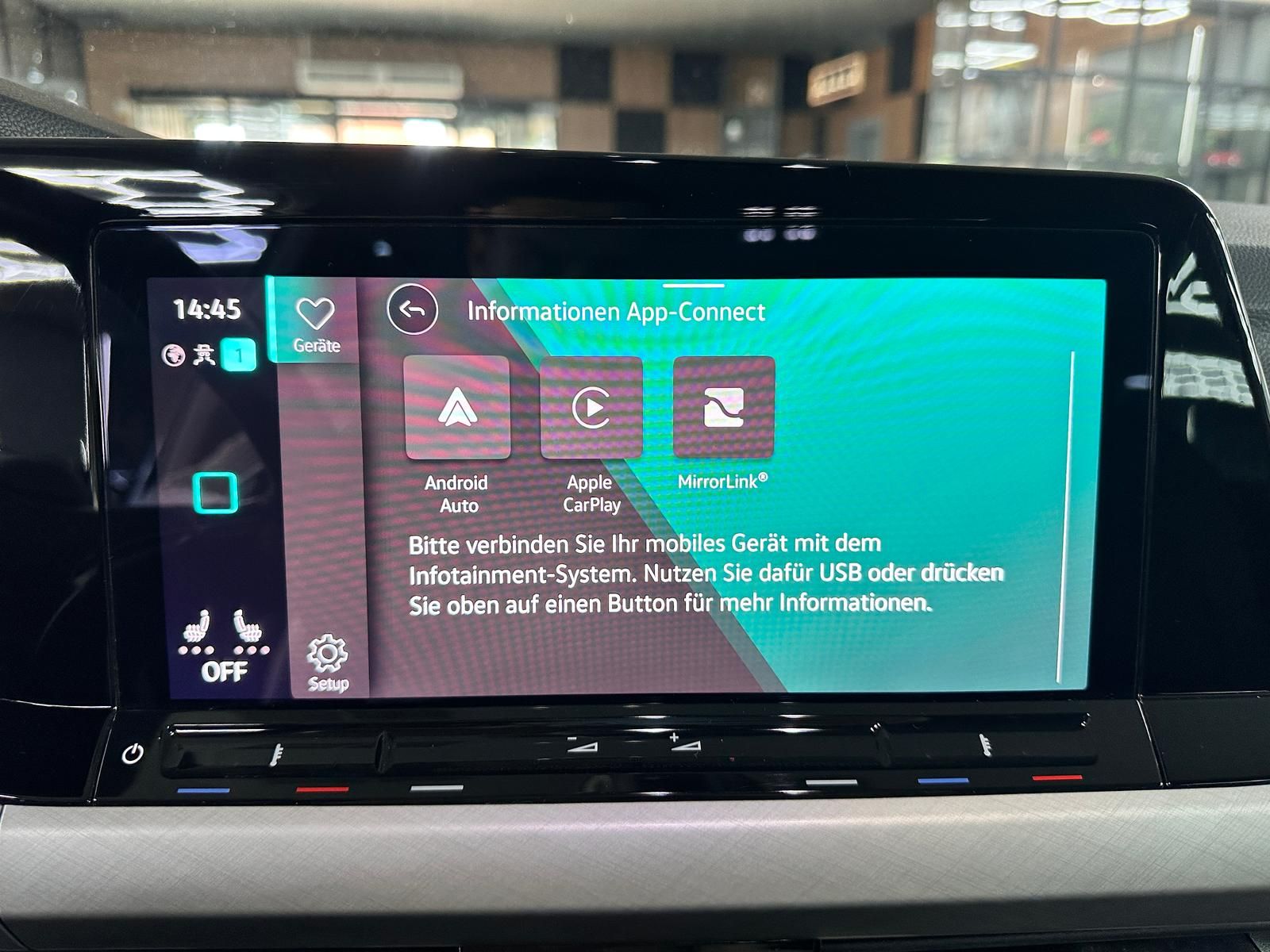 Volkswagen Golf Life 1.5 TSI ACT LANE/SHZ/CARPLAY/NAVI/LED foto 18