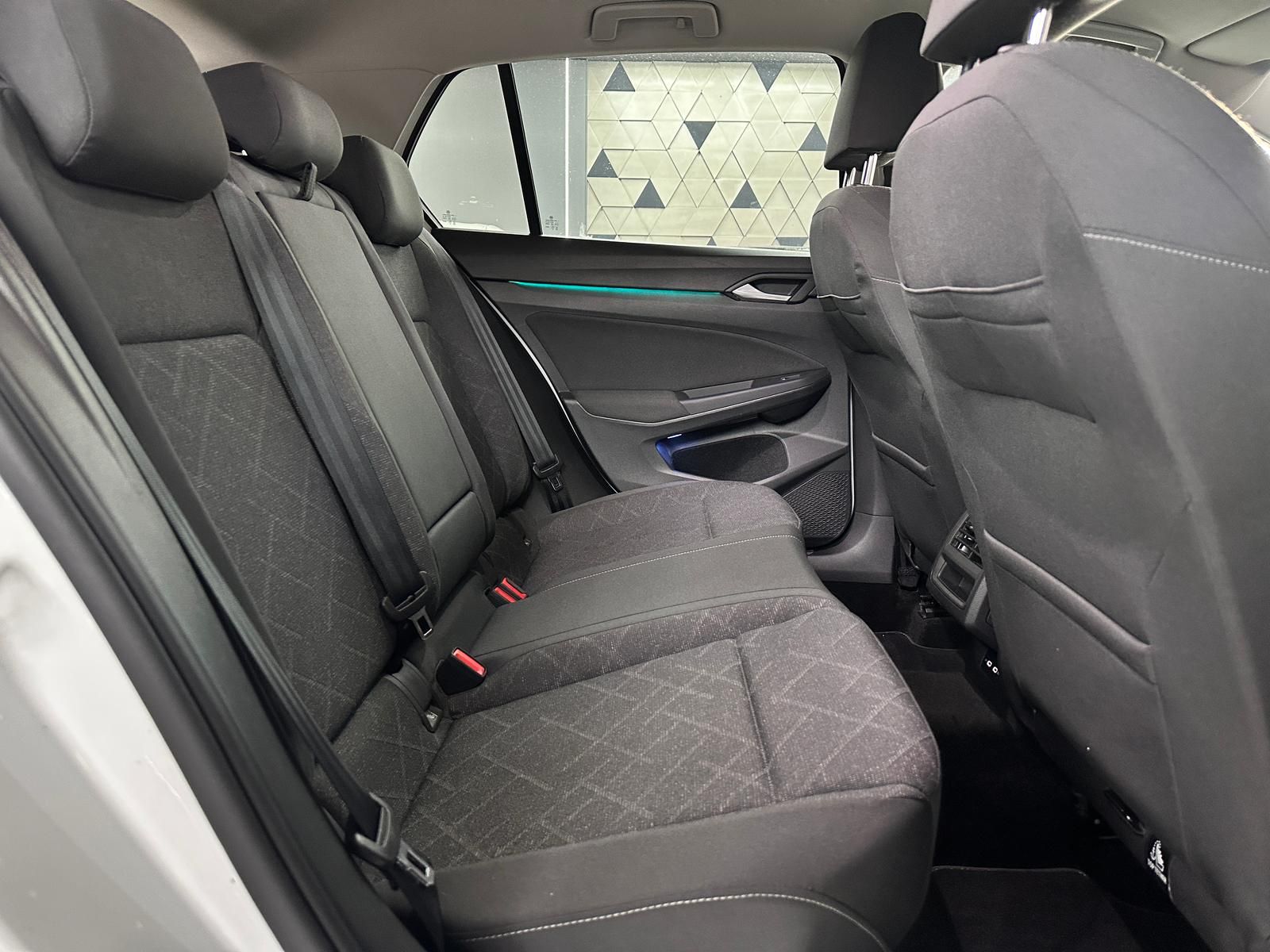 Volkswagen Golf Life 1.5 TSI ACT LANE/SHZ/CARPLAY/NAVI/LED foto 25