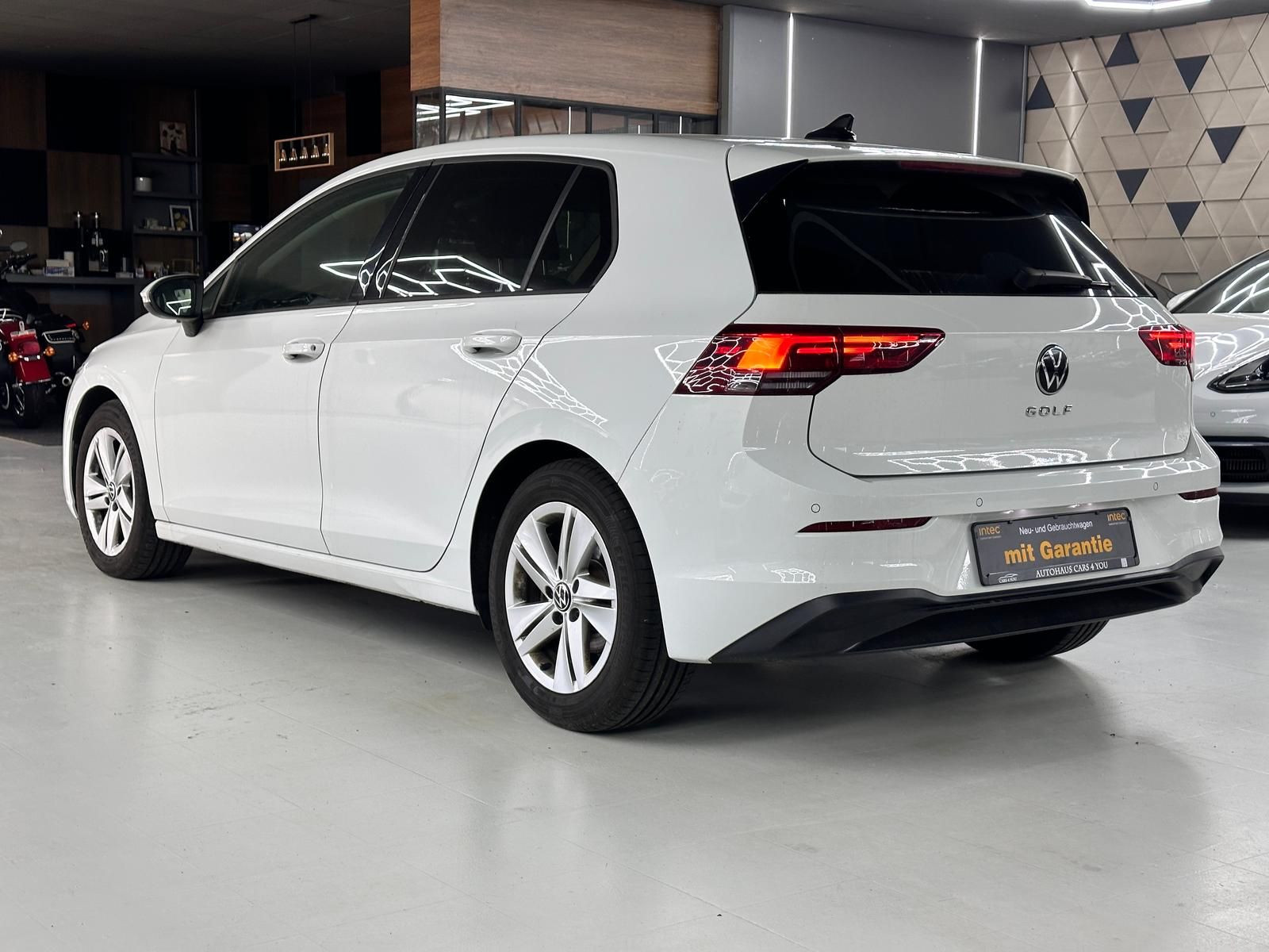Volkswagen Golf Life 1.5 TSI ACT LANE/SHZ/CARPLAY/NAVI/LED foto 6