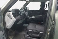 Land Rover Defender LE (DEFENDER D240) AWD foto 4