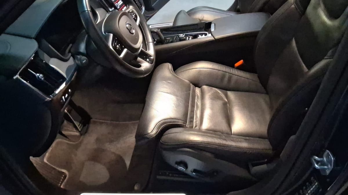 Volvo V90 Kombi R Design Recharge Plug-In Hybrid AWD foto 7