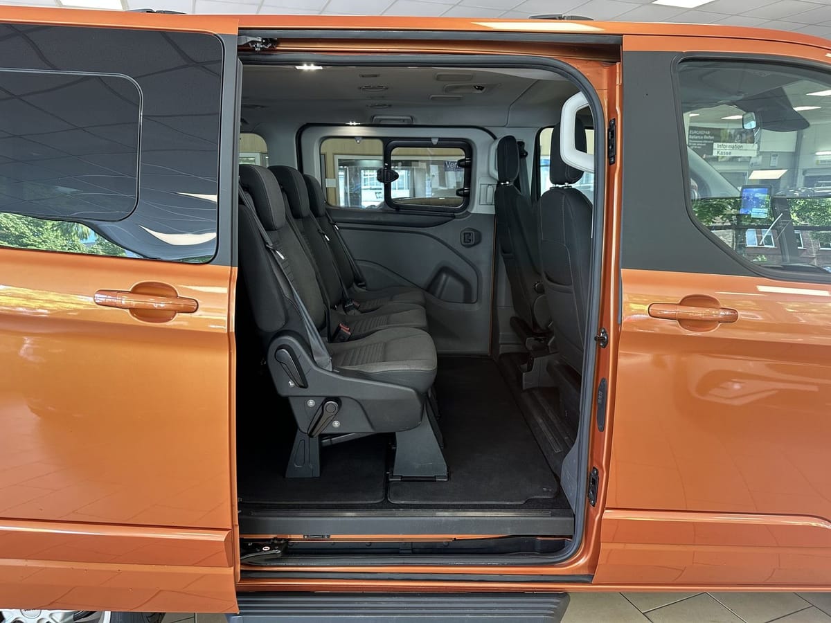 Ford Tourneo Custom Titanium 8Sitzer ACC CAM CarPlay foto 6
