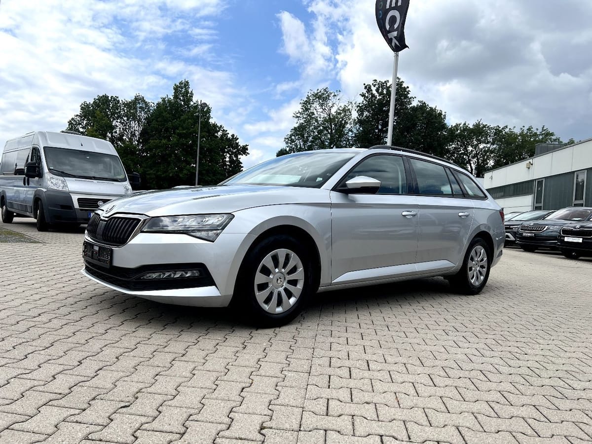 Skoda Superb Combi 2.0 TDI DSG Active LED Navi Sitzh