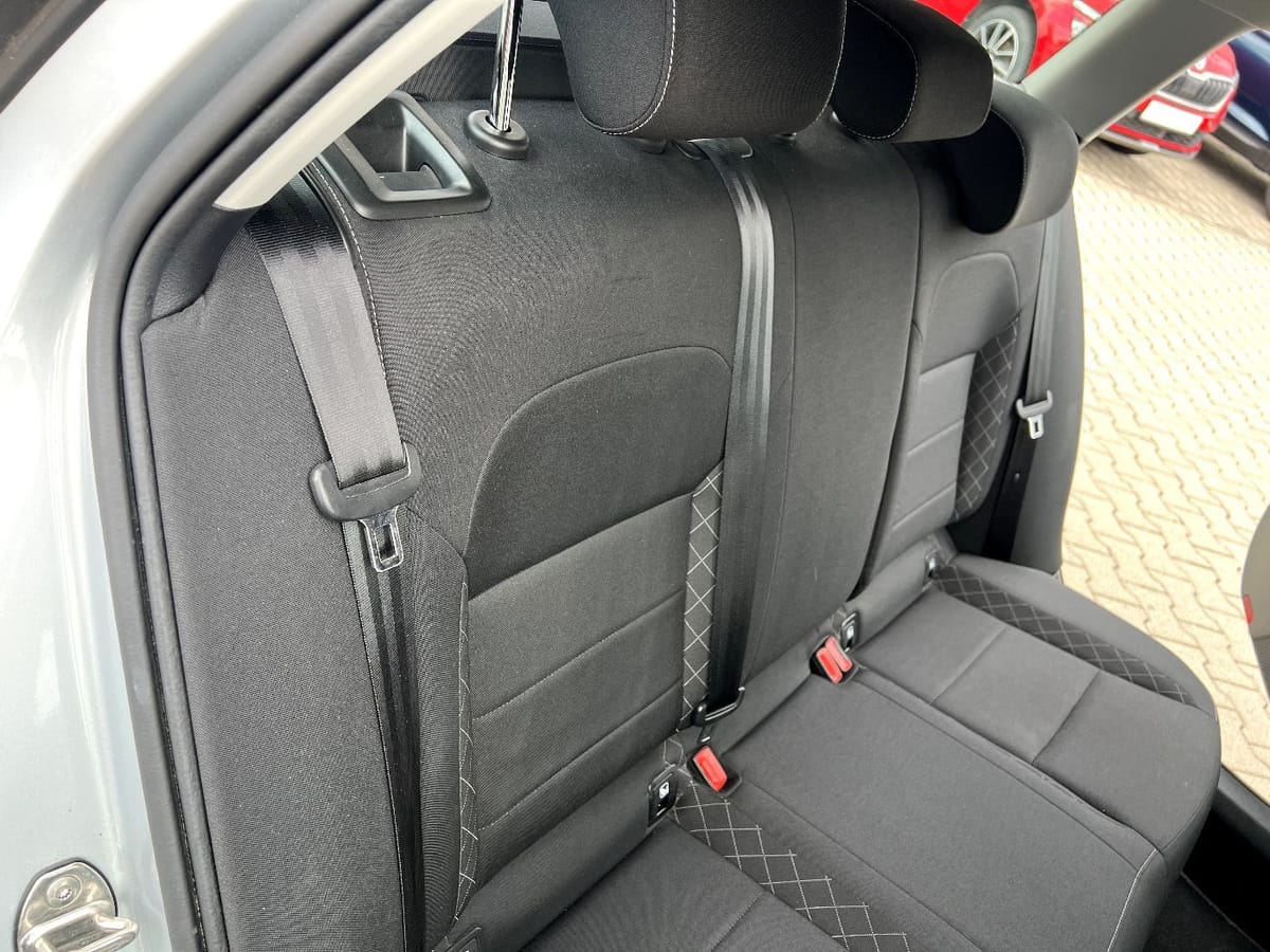 Skoda Superb Combi 2.0 TDI DSG Active LED Navi Sitzh foto 16