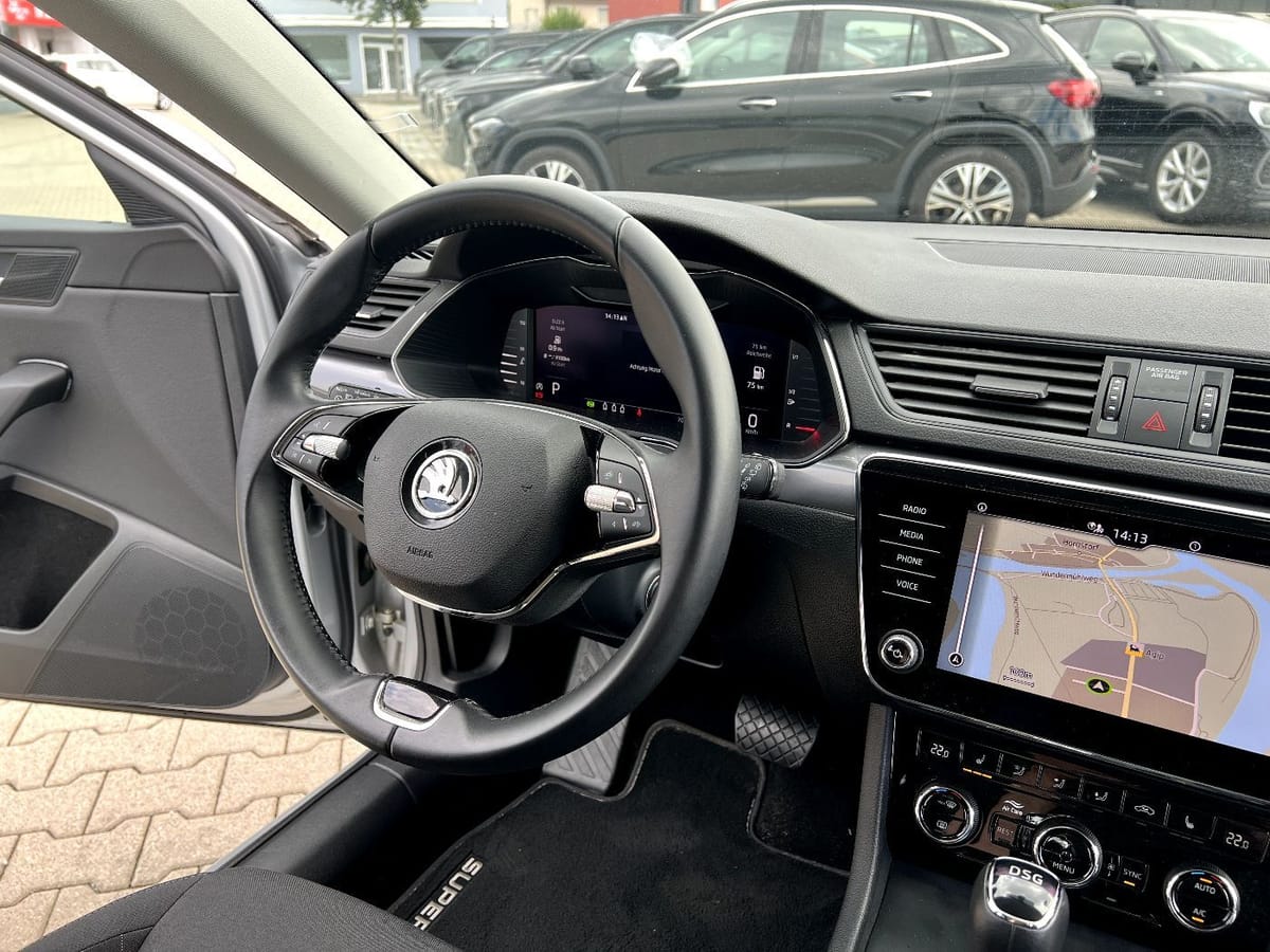 Skoda Superb Combi 2.0 TDI DSG Active LED Navi Sitzh foto 25