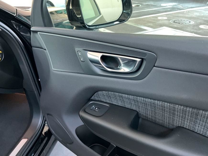 Volvo XC60 B4 Aut BLIS PilotAssist Voll-LED Google-Map foto 21