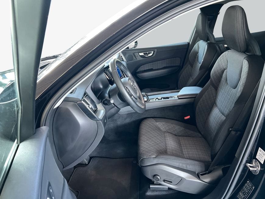 Volvo XC60 B4 Aut BLIS PilotAssist Voll-LED Google-Map foto 10