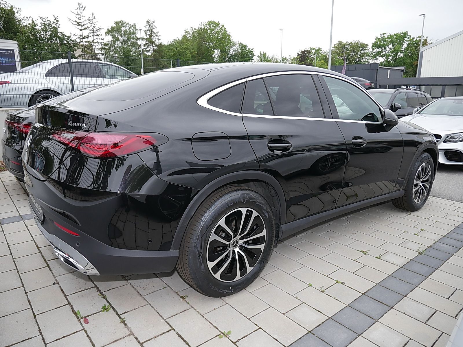Mercedes-Benz GLC 200 4Matic+Coupe+Avantgarde+Kamera+CarPlay++ foto 3