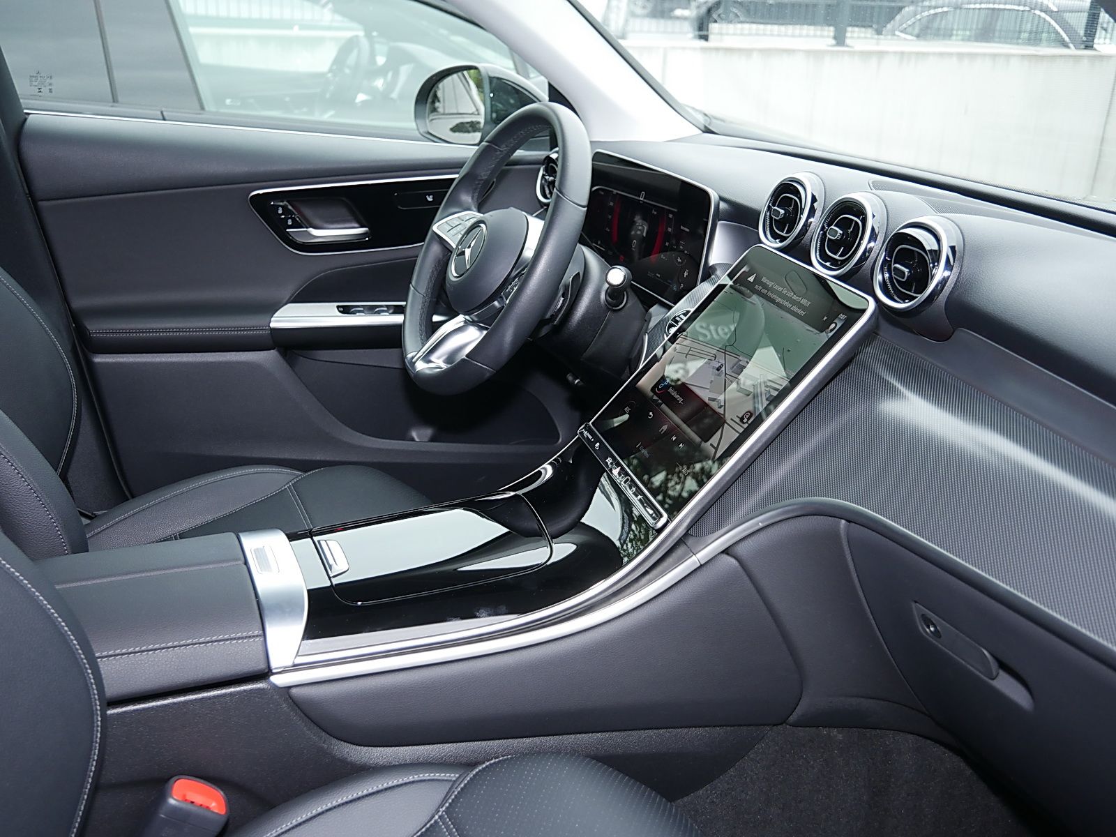 Mercedes-Benz GLC 200 4Matic+Coupe+Avantgarde+Kamera+CarPlay++ foto 4