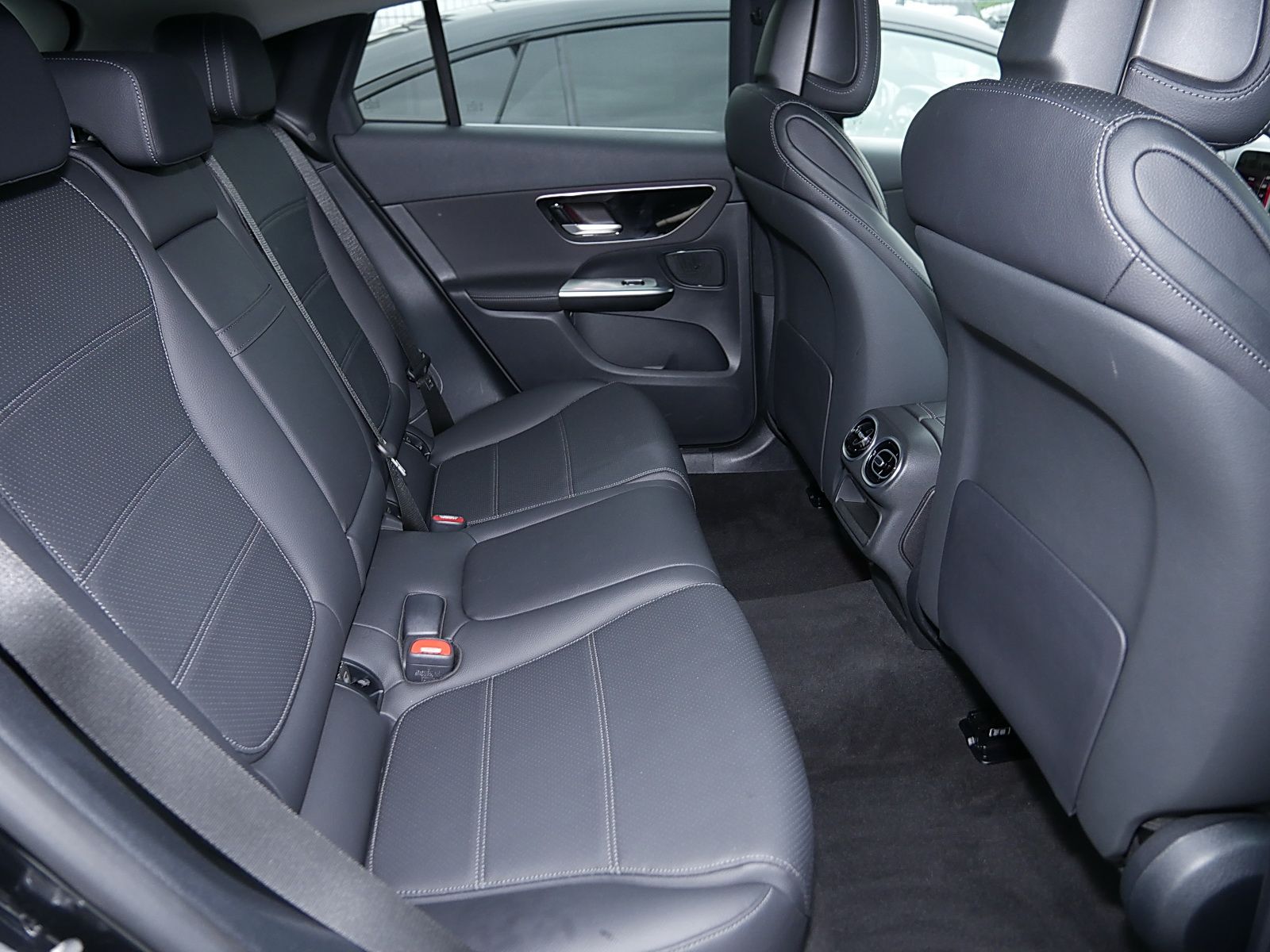 Mercedes-Benz GLC 200 4Matic+Coupe+Avantgarde+Kamera+CarPlay++ foto 6
