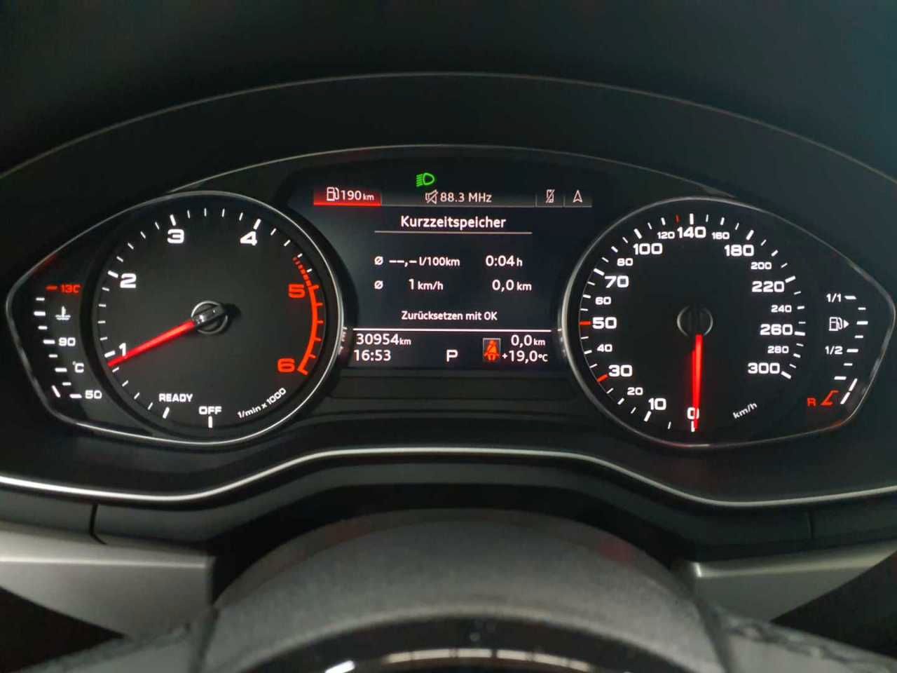 Audi A4 Avant 30 TDI S tronic advanced foto 15