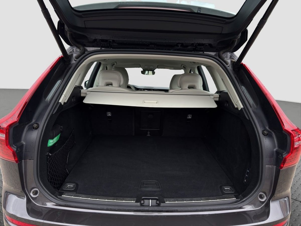 Volvo XC60 B5 Inscription AWD AHK Standhz Kam Four-C foto 15